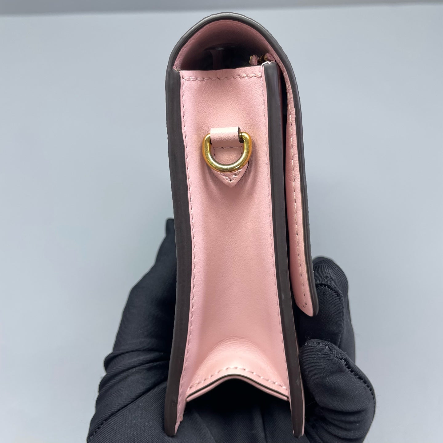 Louis Vuitton - Monogram Flower Lock Pochette - Monogram coated canvas with leather trim - Brown and Pink - (Mini)