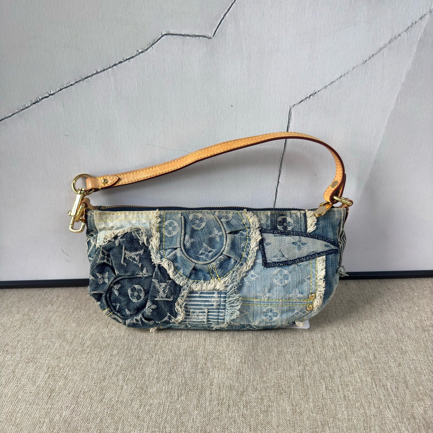 Louis Vuitton - Kapital Limited Edition Vintage Distressed Denim Patchwork Bag - Denim with natural cowhide leather trim - Blue - (Small)