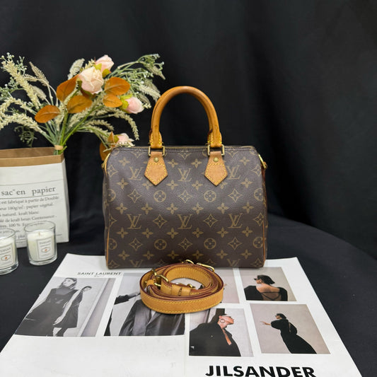 Louis Vuitton - Speedy 25 Bandoulière - Monogram coated canvas with Vachetta leather trim - Brown - (Small)