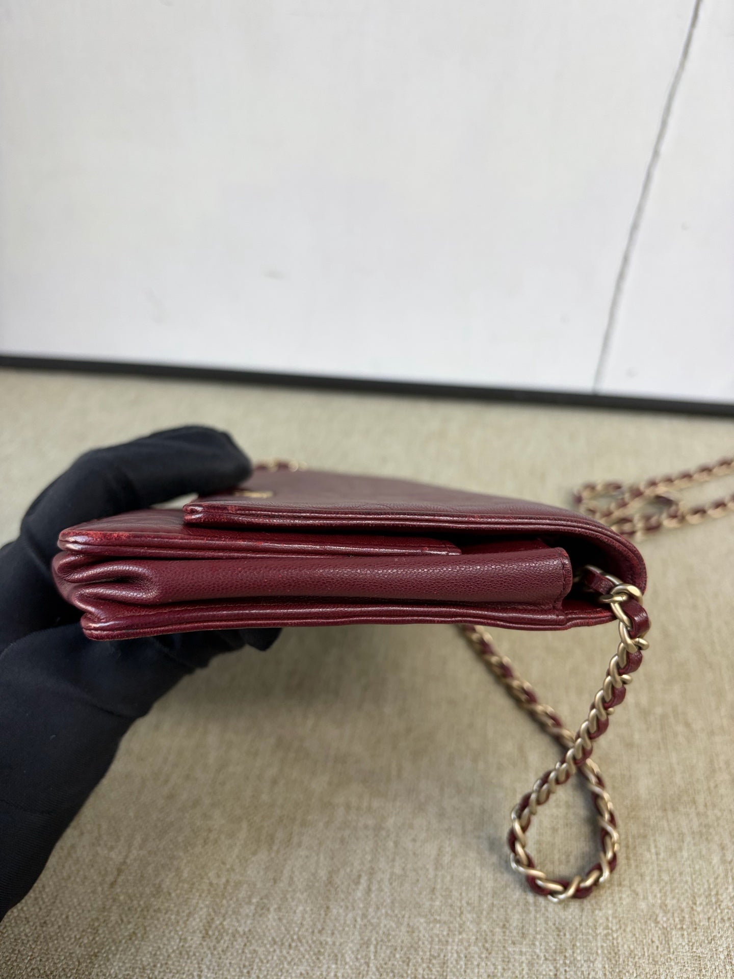 Chanel - Camellia Wallet On Chain (WOC) - Lambskin leather - Burgundy - (Mini)