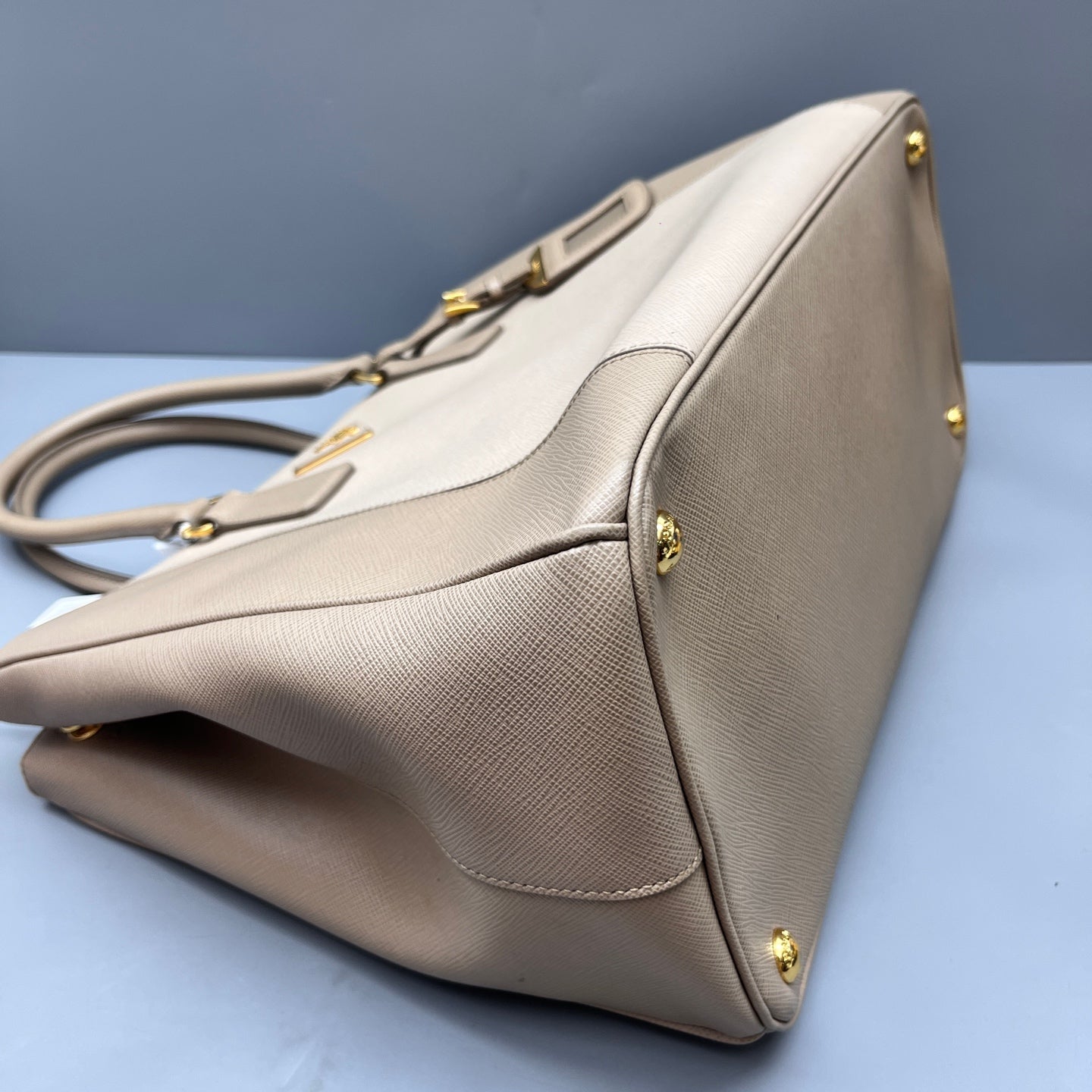 Prada - Galleria Bag (Saffiano Lux Tote) - Saffiano leather - Two-tone Beige (color-blocked) - (Large)