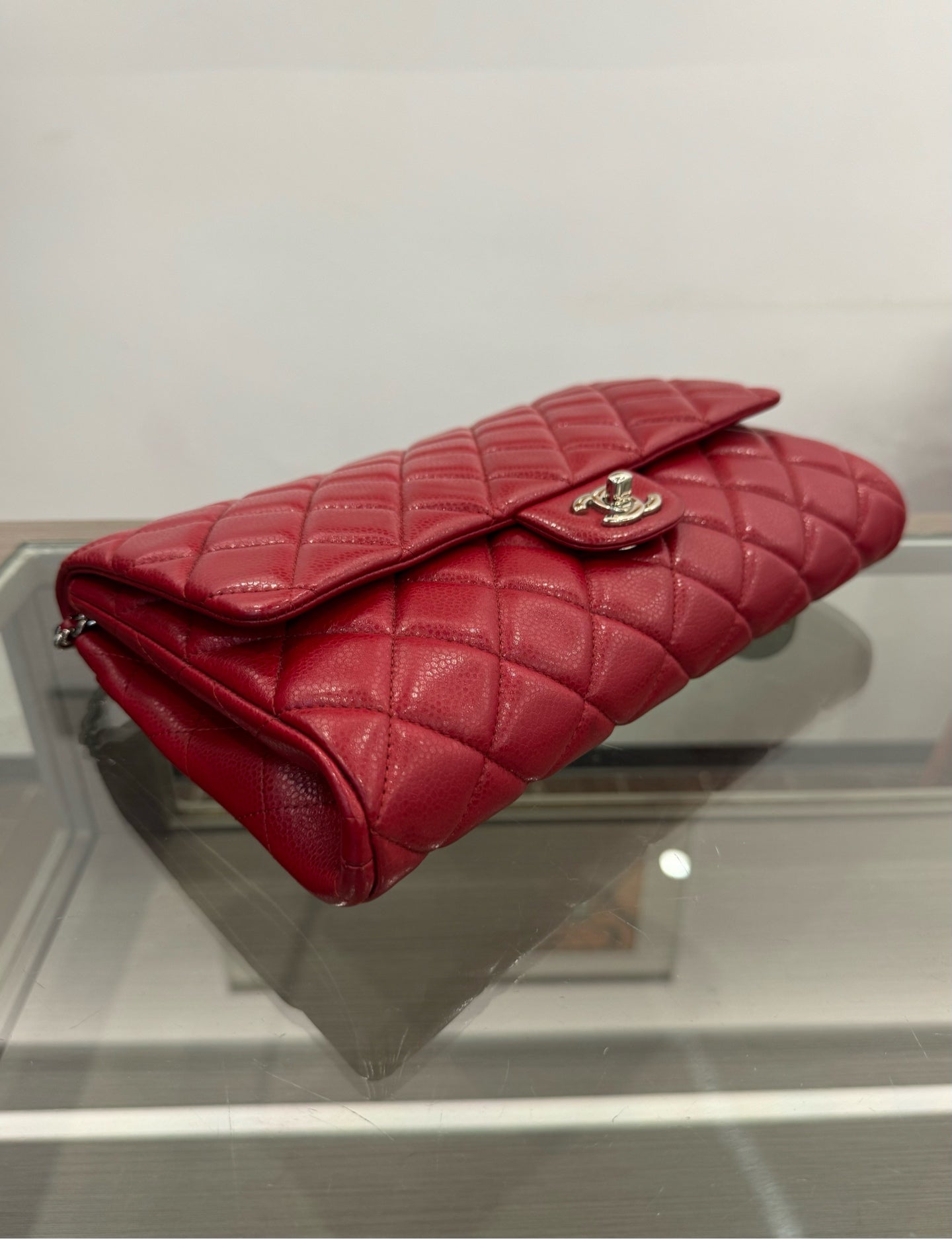 Chanel - Classic Flap Chain Bag - Caviar leather - Red - (Medium)
