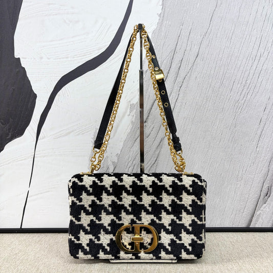 Dior - Caro Houndstooth Chain Bag - Tweed with Leather trim - Multicolour (Black and White) with Gold-Tone Hardware - (Medium)
