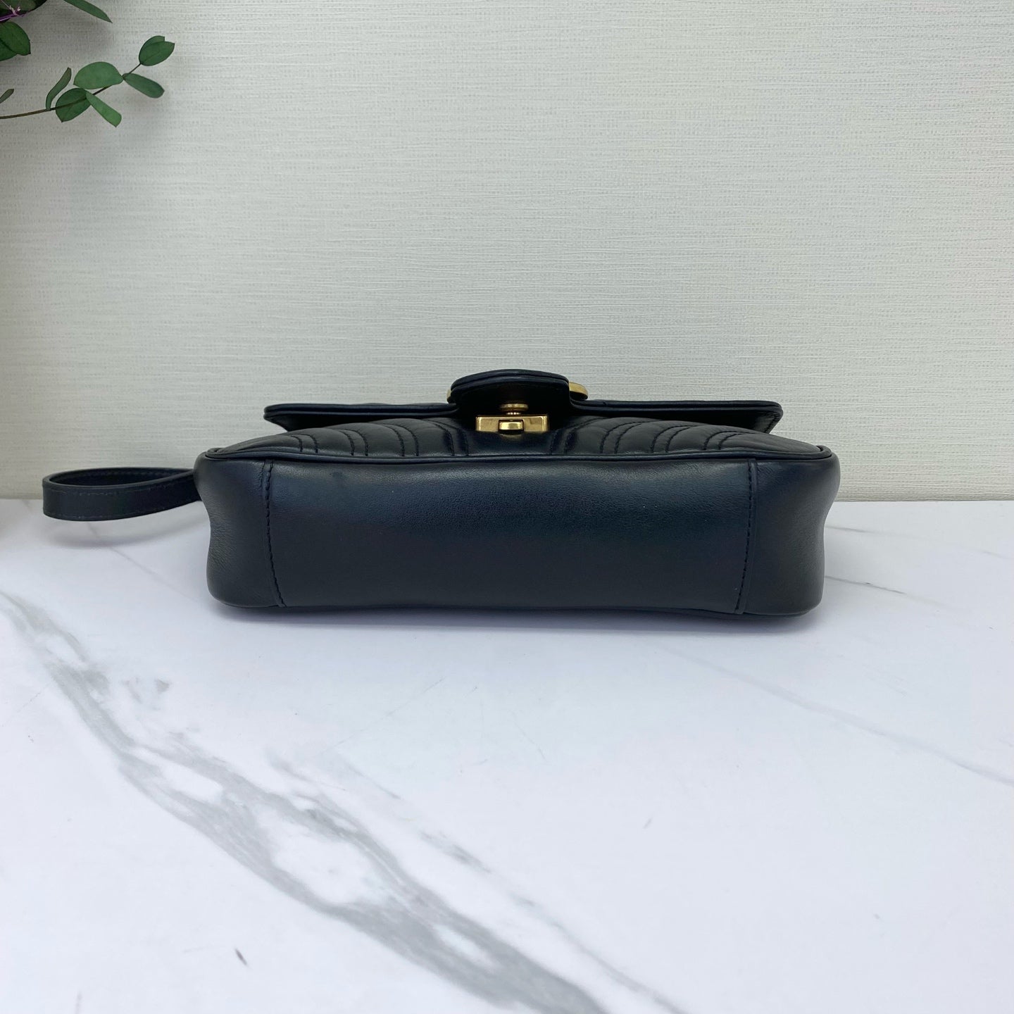 Gucci - GG Marmont Matelassé Shoulder Bag - Leather - Black - (small)