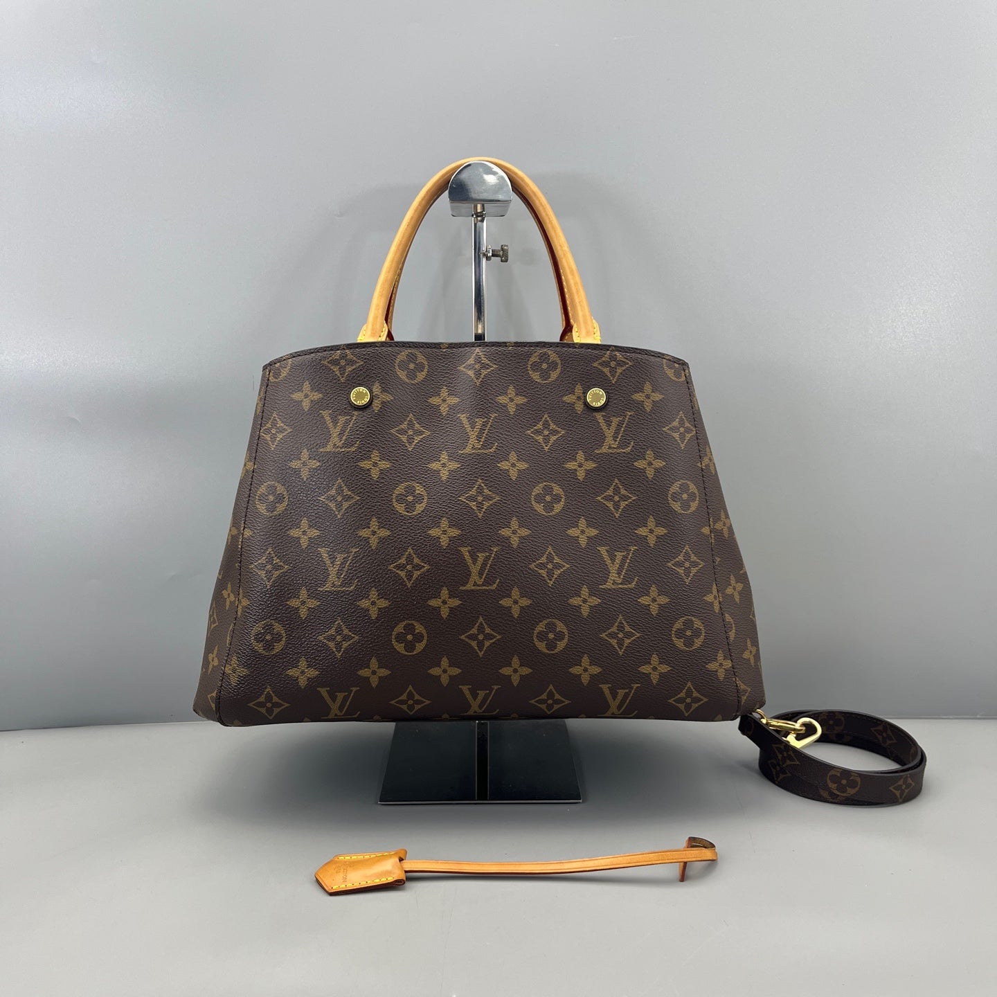 Louis Vuitton - Montaigne GM - Monogram coated canvas with Vachetta leather trim - Brown - (Large)