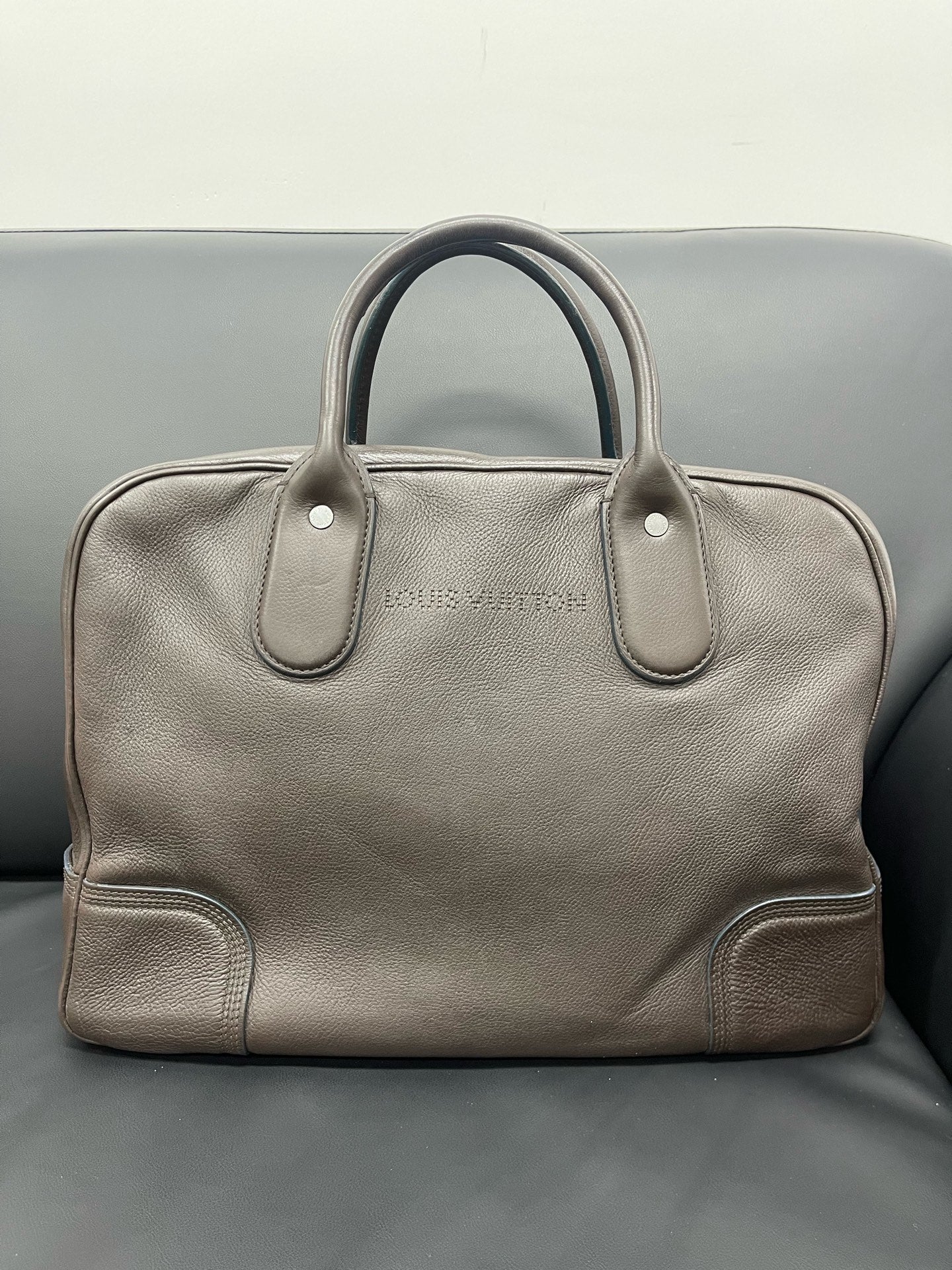 Louis Vuitton - Briefcase - Pebbled Leather - Brown - (Medium)