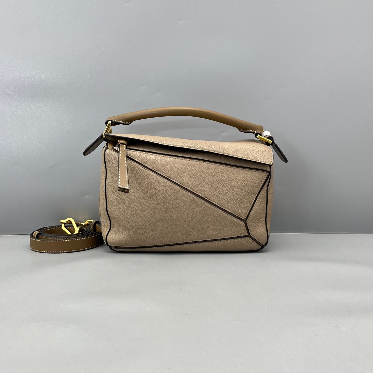 Loewe - Puzzle bag - Grained calfskin leather - Beige - (Small)