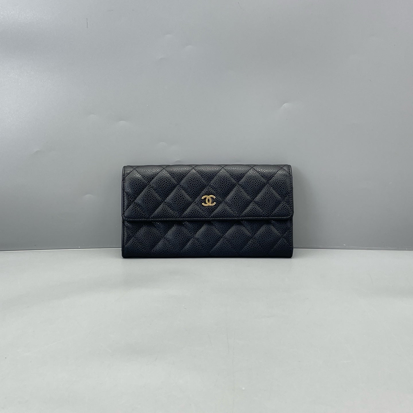 Chanel - Classic Long Flap Wallet - Grained calfskin leather - Black - (medium)