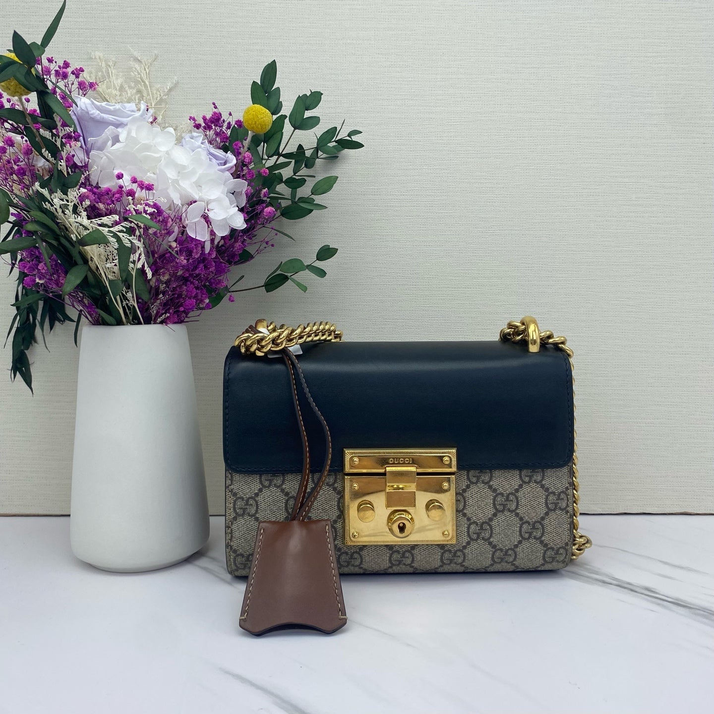 Gucci - Padlock Small Shoulder Bag - GG Supreme canvas with leather trim - Black - (mini)