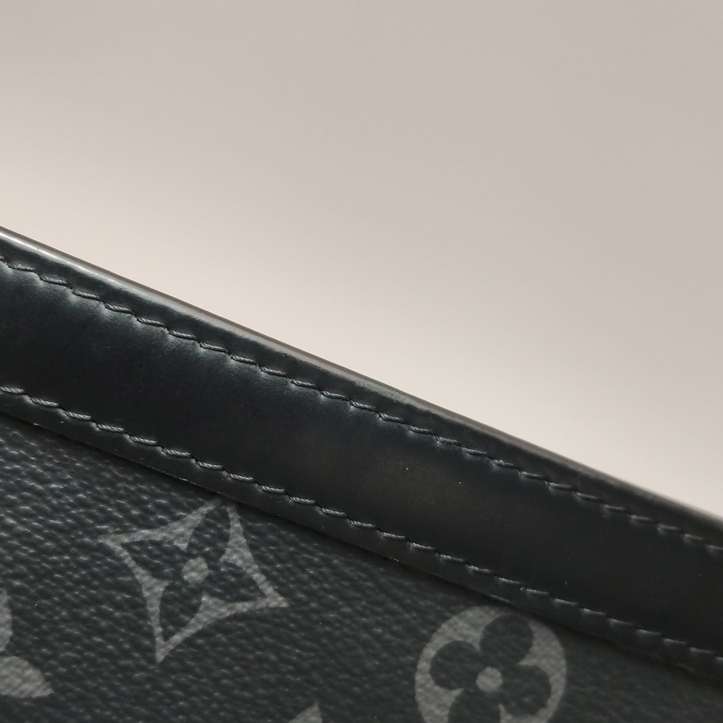 Louis Vuitton - Pochette Voyage - Monogram Eclipse canvas with leather trim - Black - (medium)