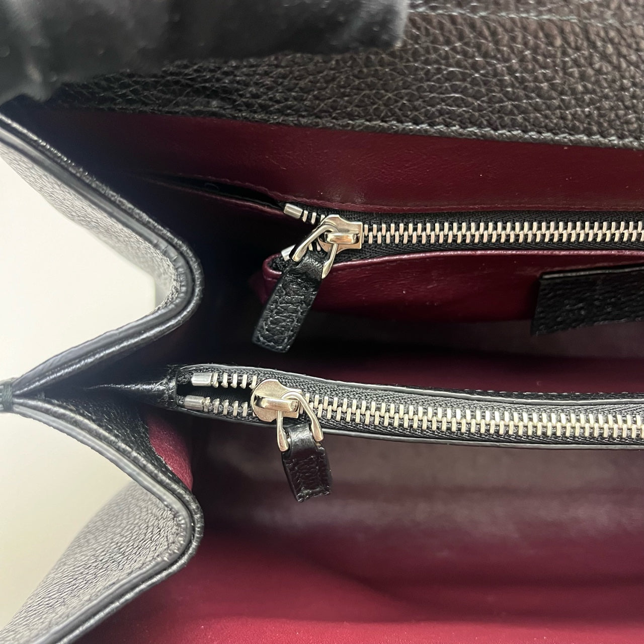 Gucci - Zumi - Pebbled leather - Black - (medium)