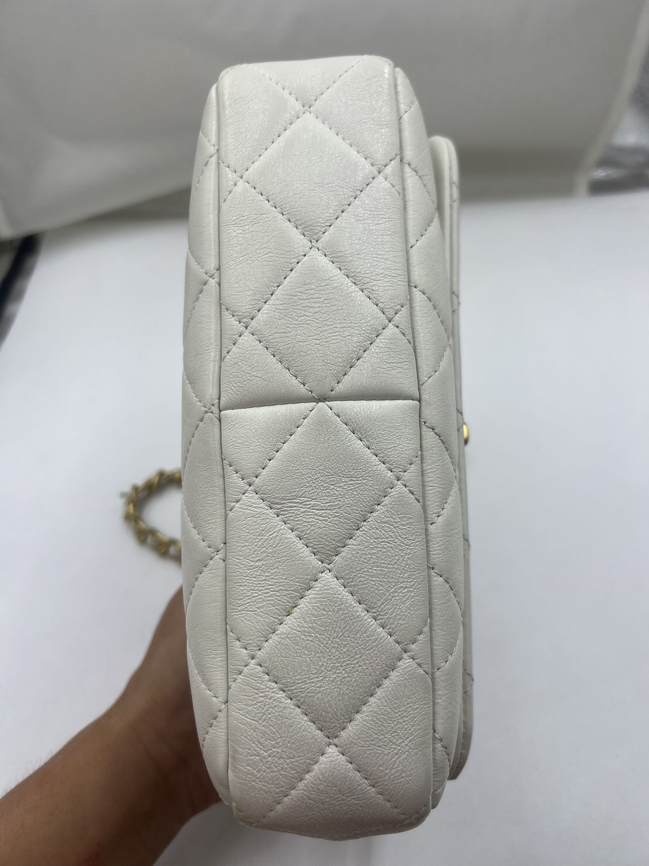 Chanel - Classic Flap Bag with Pearl Embellishments - Lambskin leather - White - (Small)