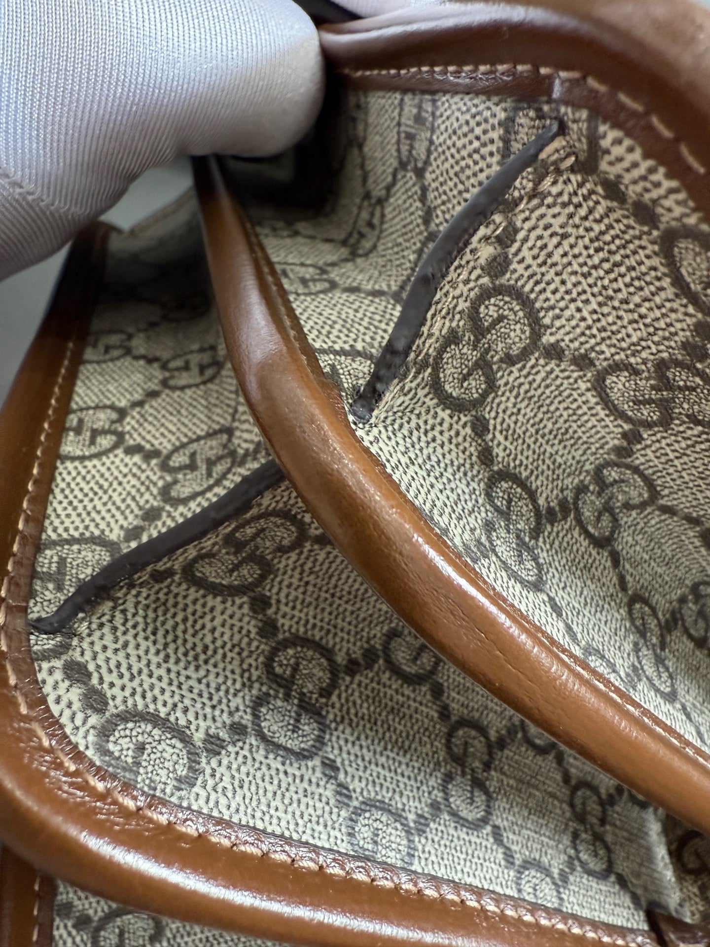 Gucci - GG Retro Mini Messenger Accordion Bag 041 Label - GG Supreme canvas with Leather trim - Beige - (mini)