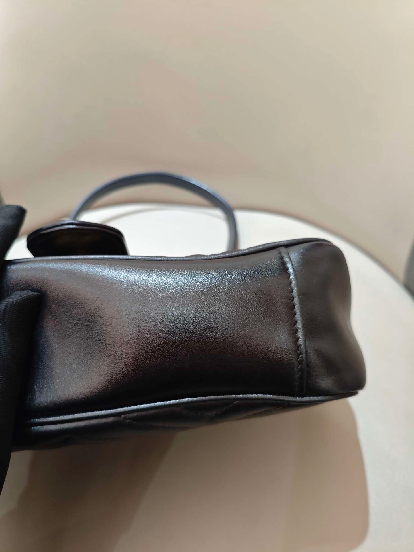 Gucci - Marmont 26 - Leather - Black - (Medium)