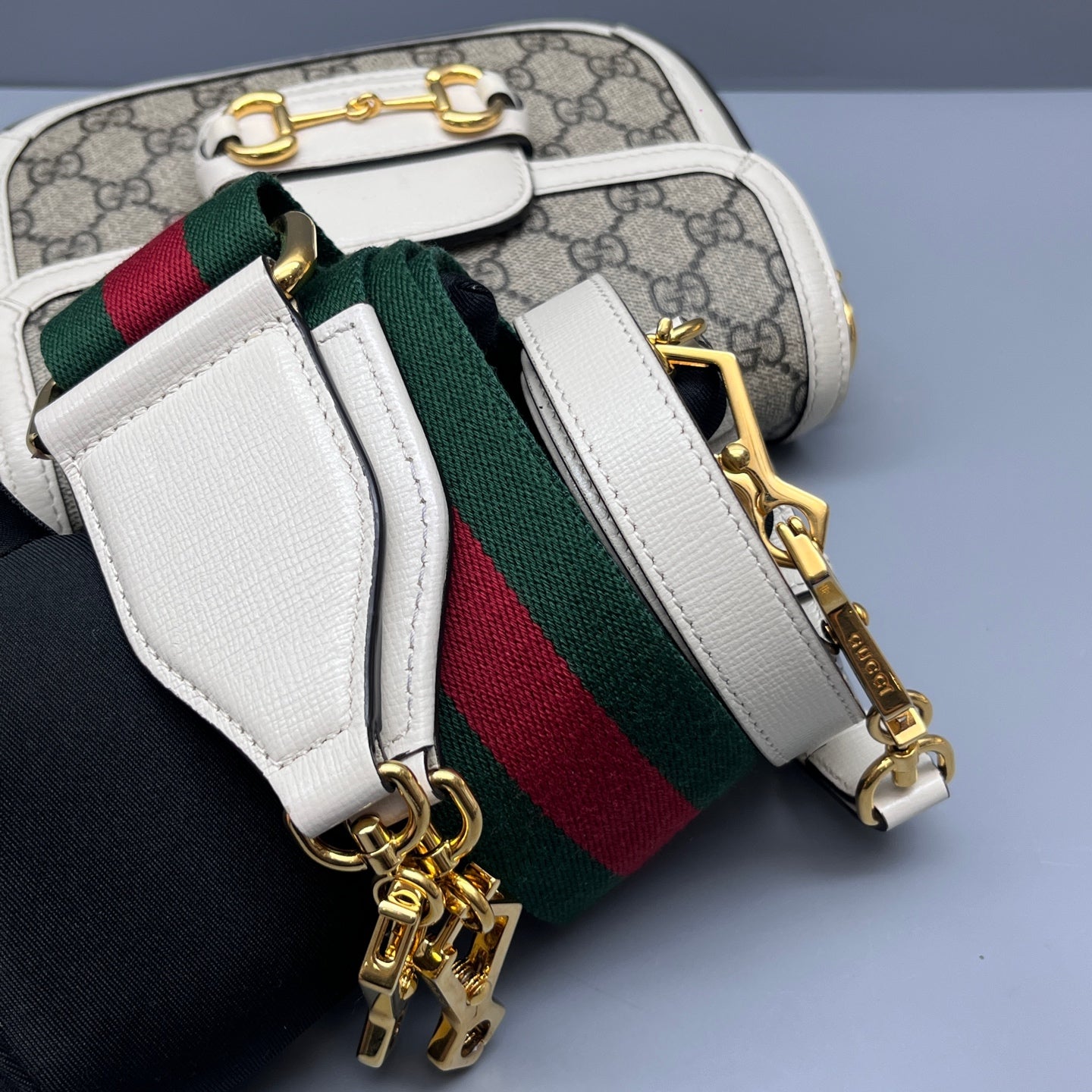 Gucci - 1955 Horsebit Small Shoulder Bag - GG Supreme canvas with leather trim - White - (small)