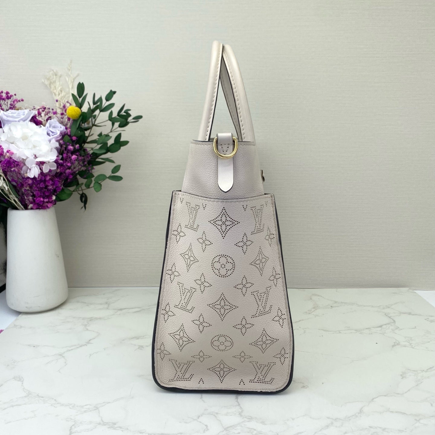 Louis Vuitton - OnMySide - Leather - Grey - (medium)