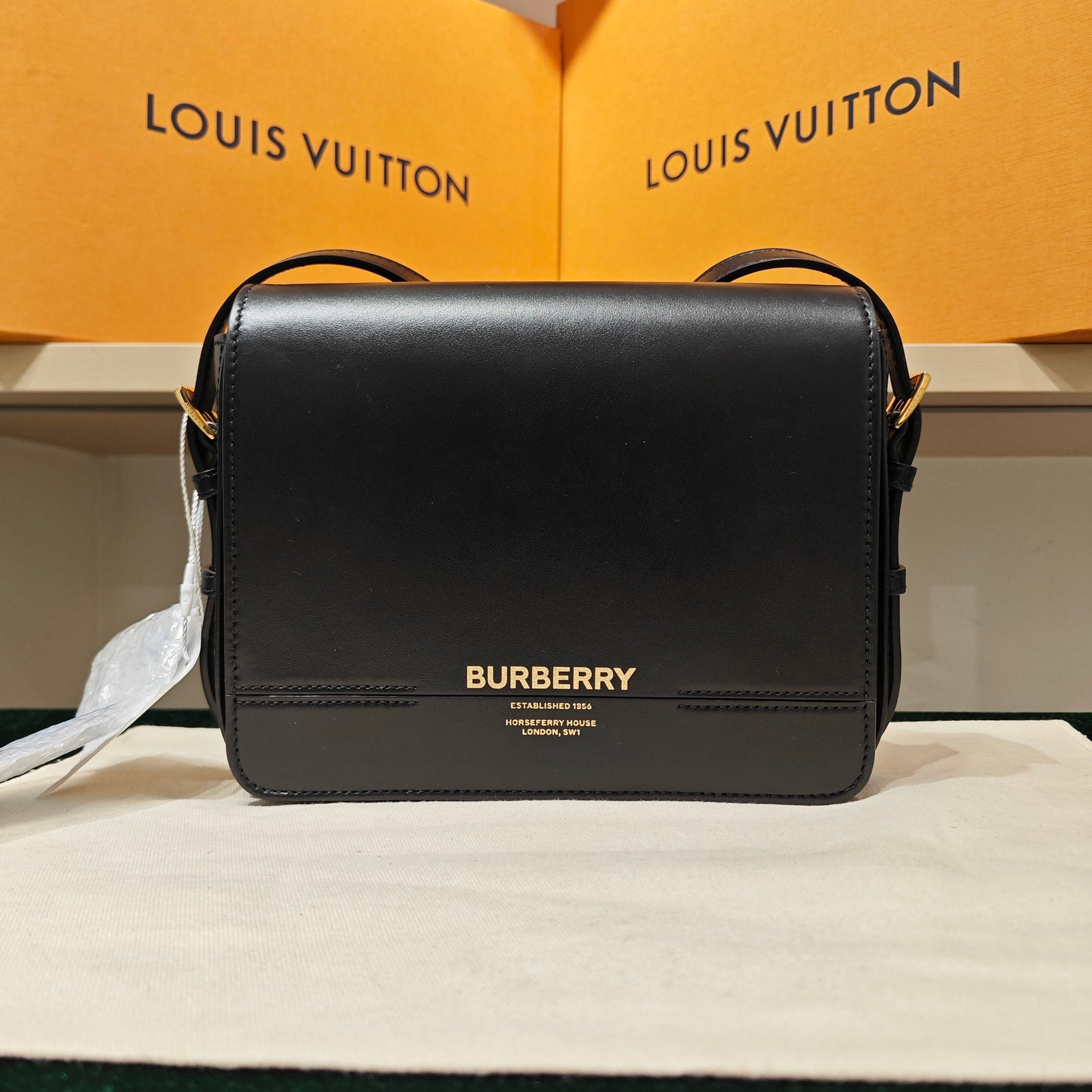 Burberry - Horseferry Logo Flap Bag - Leather - Black - (Small)