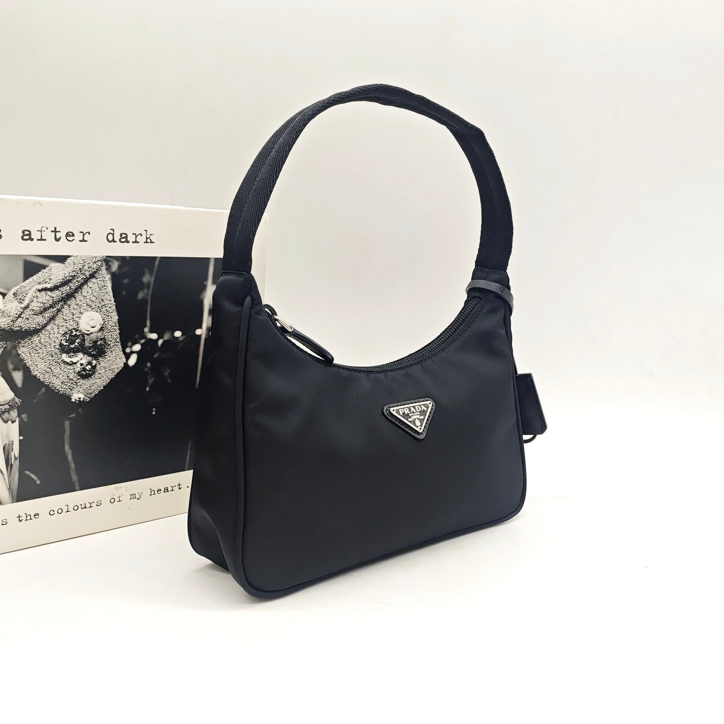 Prada - Re-Edition 2000 Hobo Shoulder Bag - Polyamide - Black - (mini)