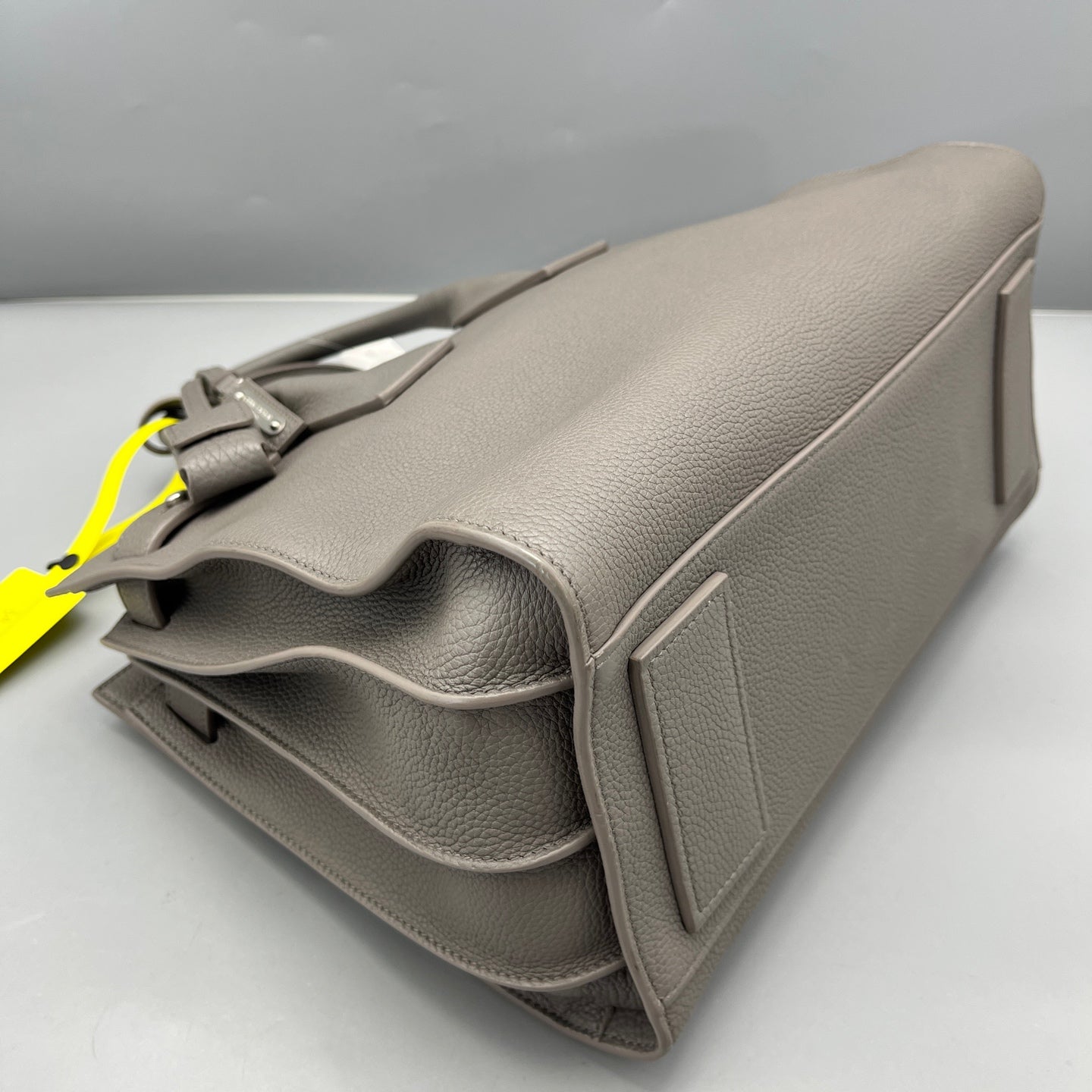 Saint Laurent - Sac de Jour - Leather - Grey - (Medium)