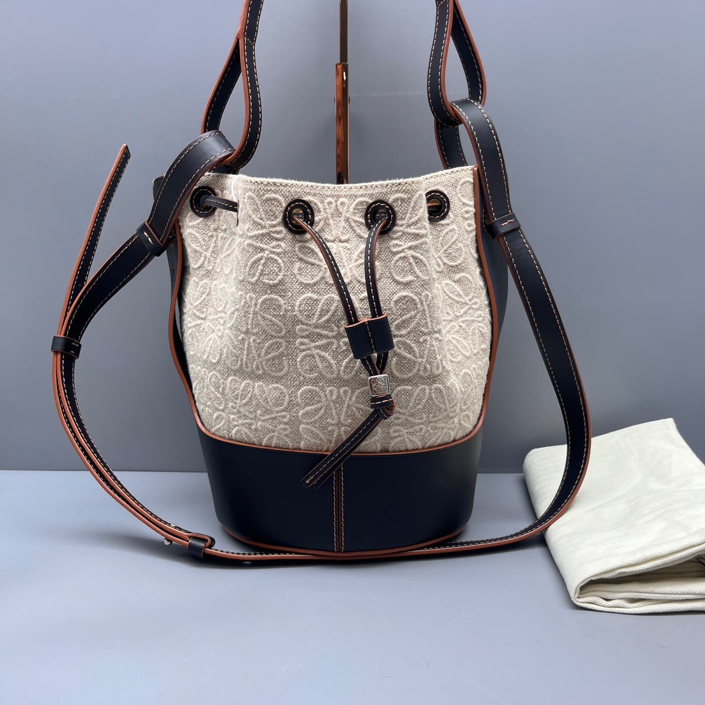 Loewe - Balloon Bucket Bag - Leather, Canvas - Multicolour - (mini)