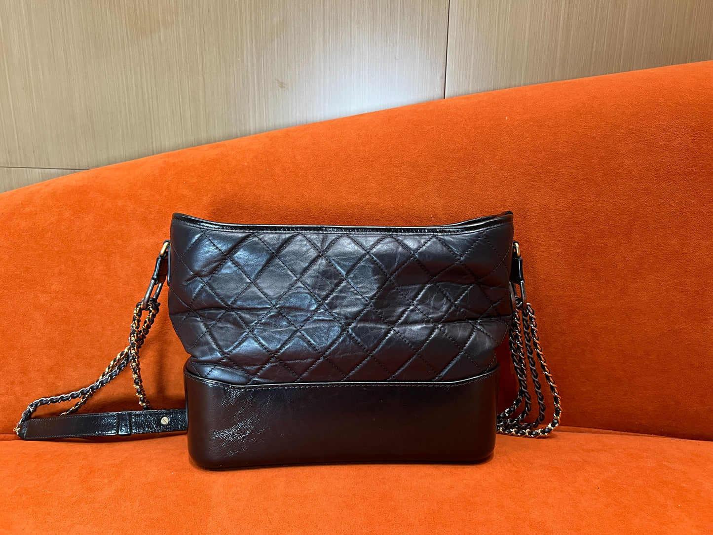 Chanel - Gabrielle Hobo Bag - Aged calfskin and polished calfskin leather - Black - (Medium)