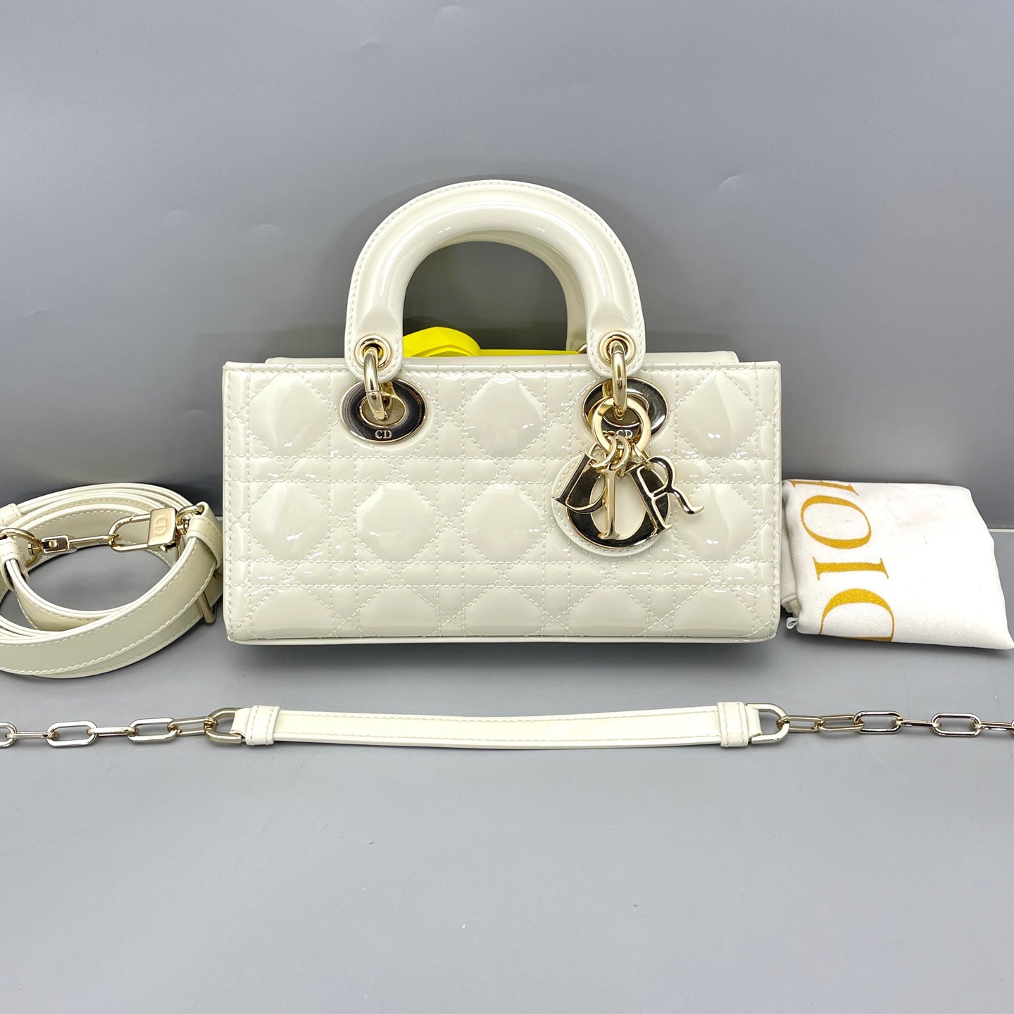 Dior - Lady Dior Mini - Patent leather - White - (mini)