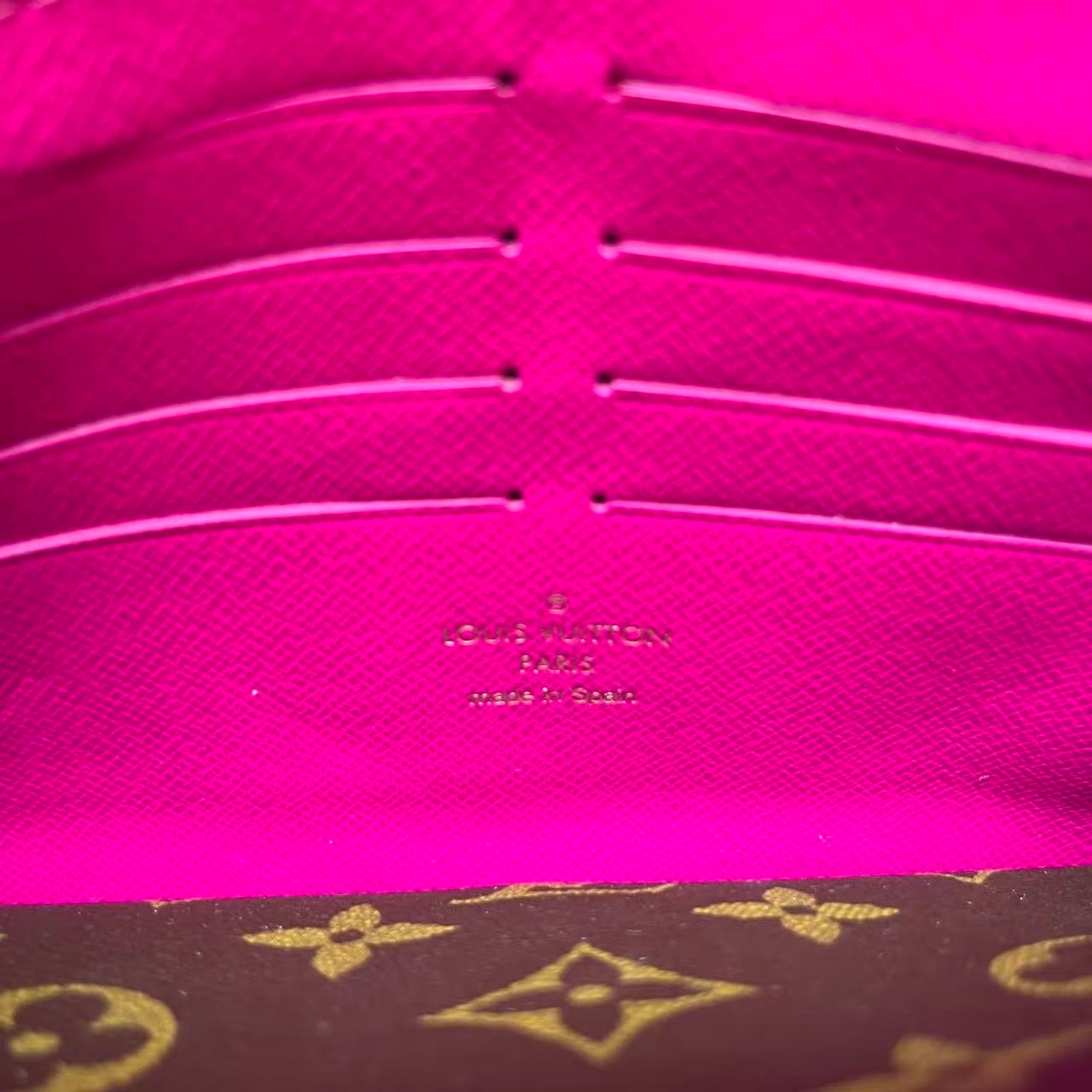 Louis Vuitton - Pochette Félicie Christmas Animation - Monogram coated canvas with leather trim - Brown with multicolour print - (mini)