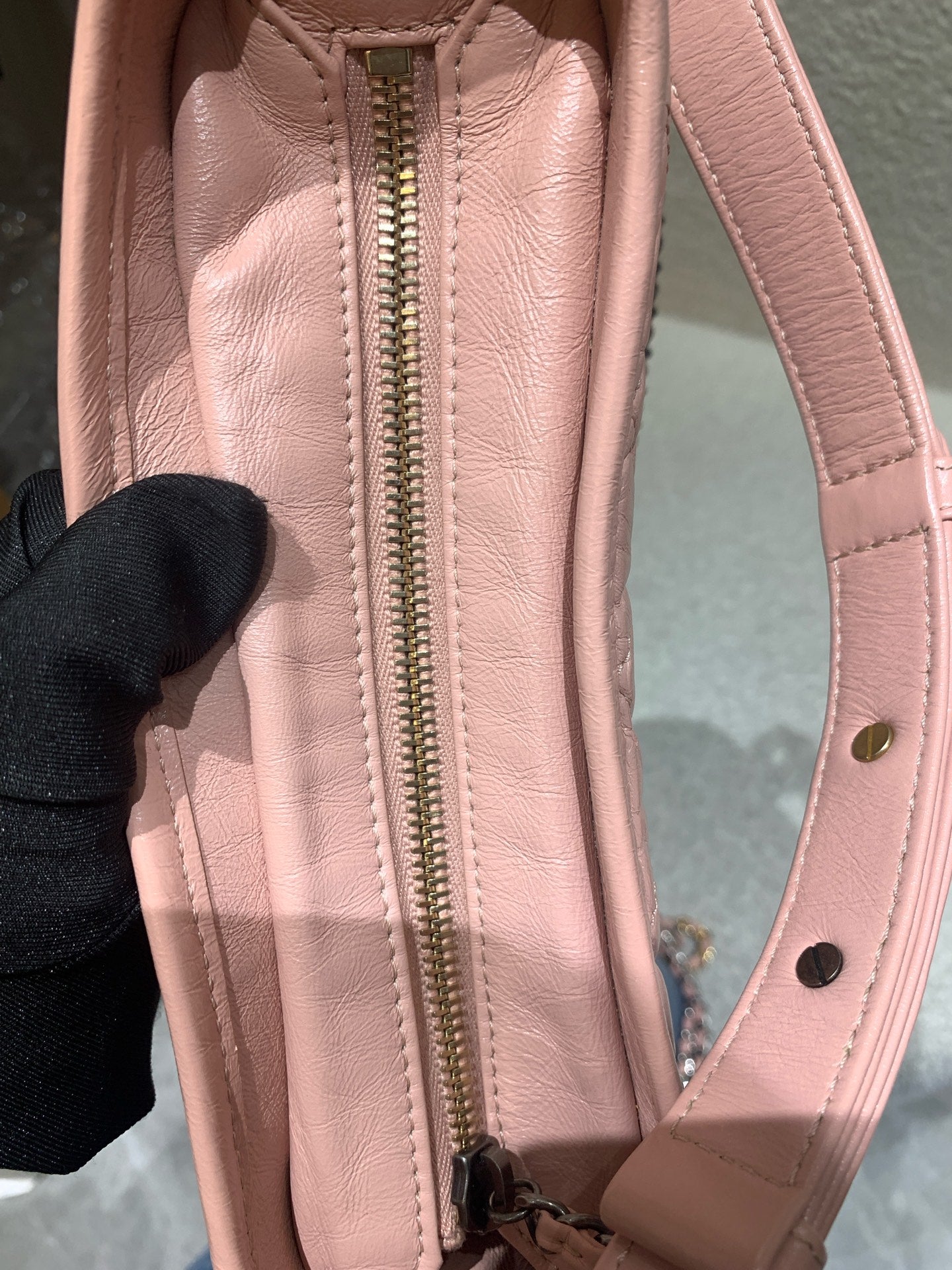 Chanel - Gabrielle Hobo Bag - Calfskin leather - Pink - (Small)
