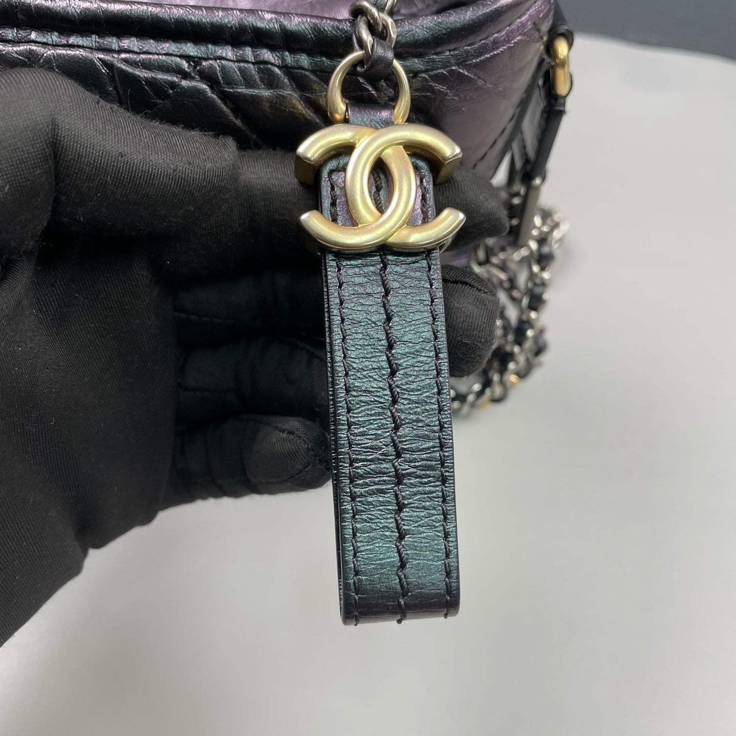 Chanel - Gabrielle Small Hobo Bag - Iridescent aged calfskin leather - Multicolour (Iridescent Purple/Blue) - (Small)