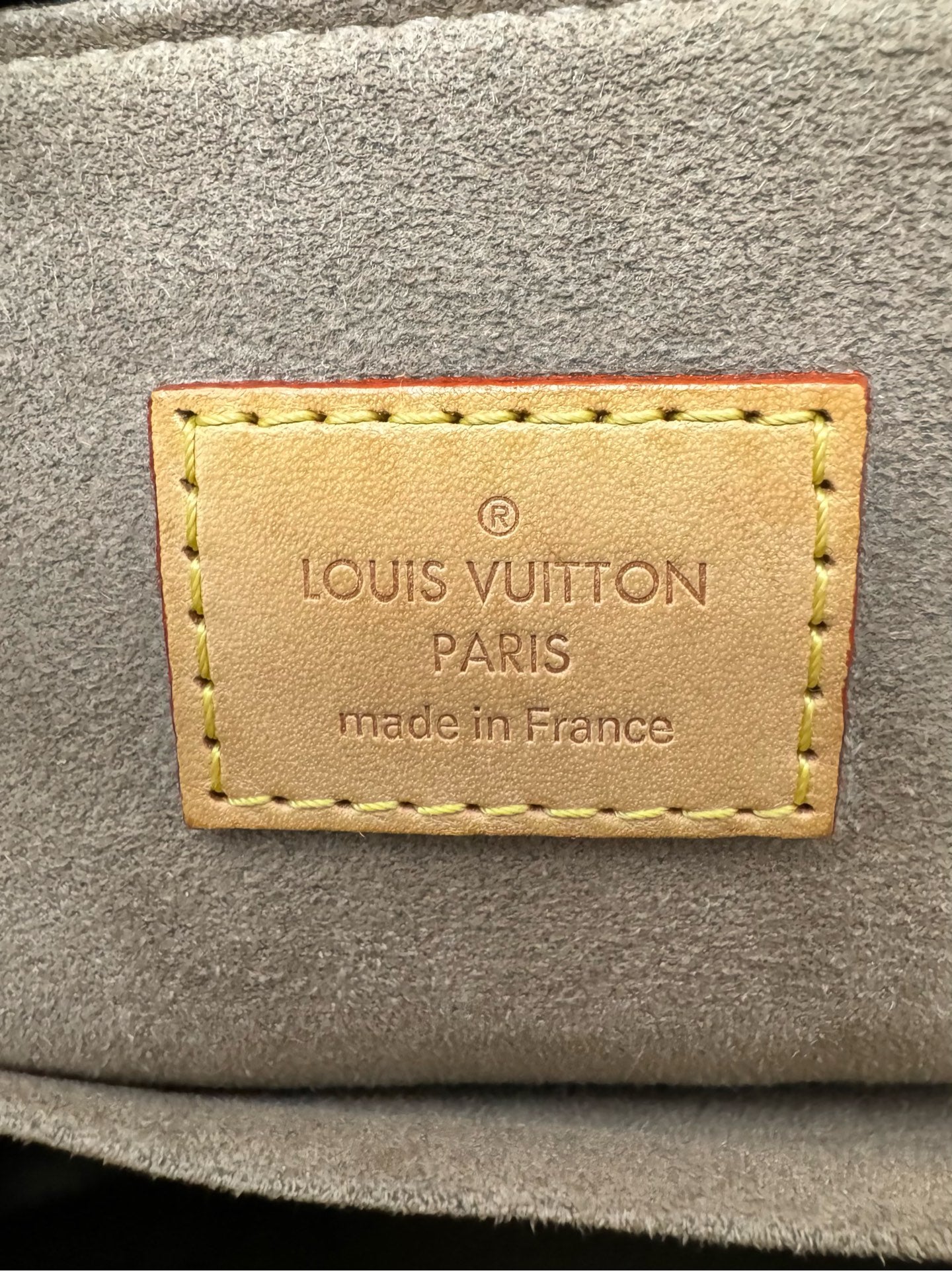 Louis Vuitton - Alma PM (Takashi Murakami Limited Edition Rivet) - Monogram Multicolore coated canvas with natural vachetta leather trim - Black - (medium)