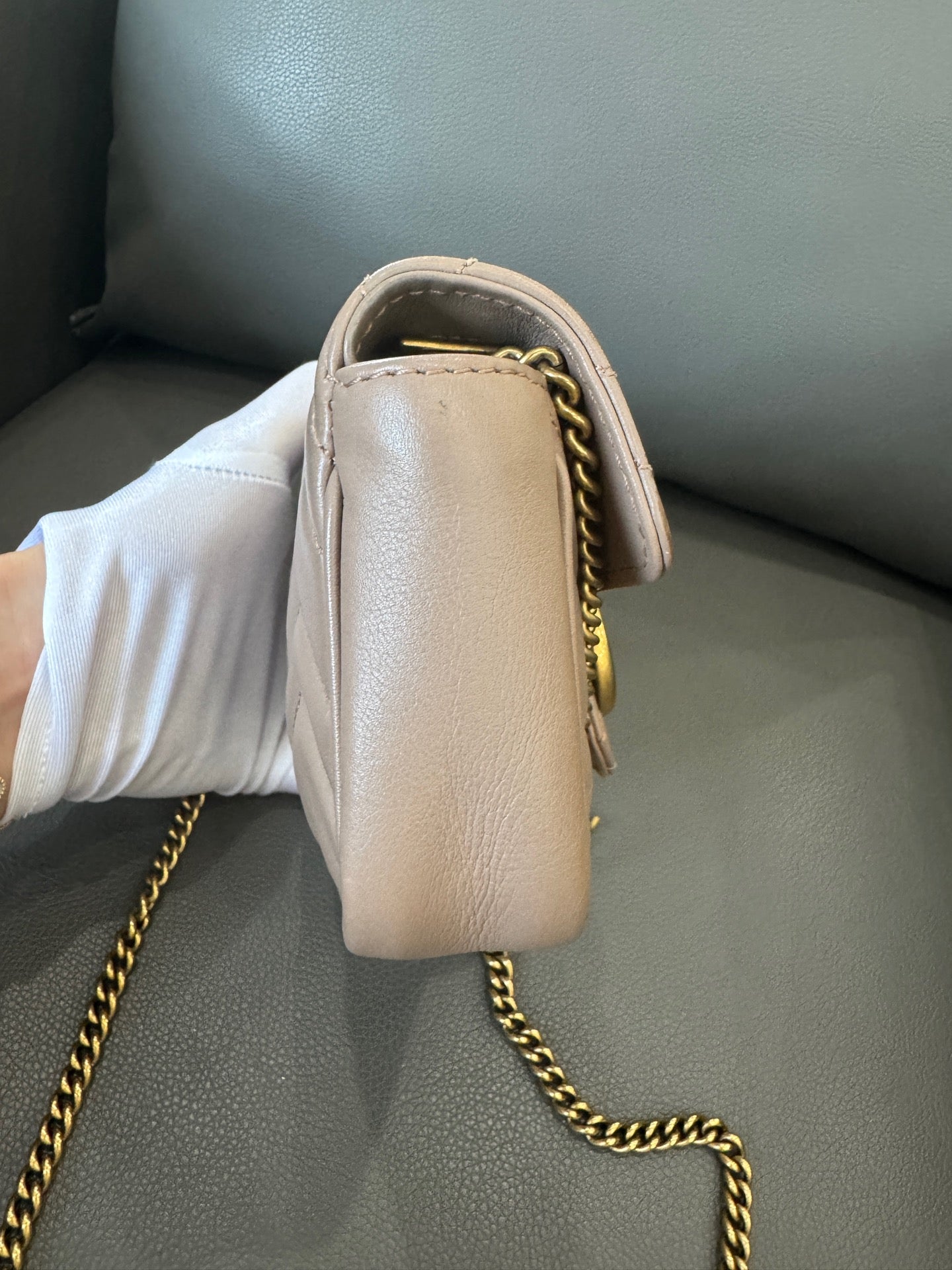 Gucci - Marmont Super Mini - Leather - Beige with Gold-Tone Hardware - (mini)