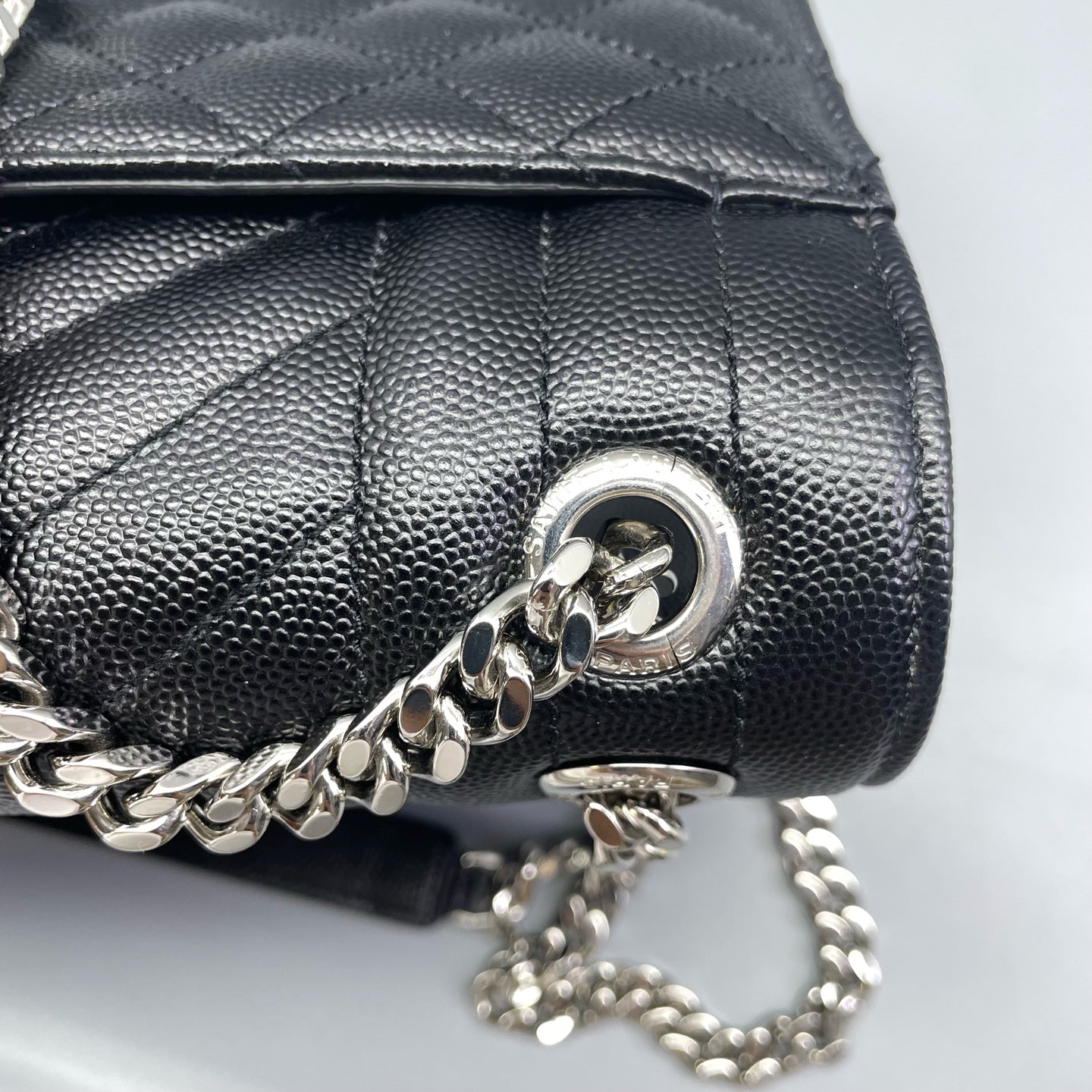 Saint Laurent - Envelope Bag Medium - Grained de Poudre Embossed Leather - Black - (medium)