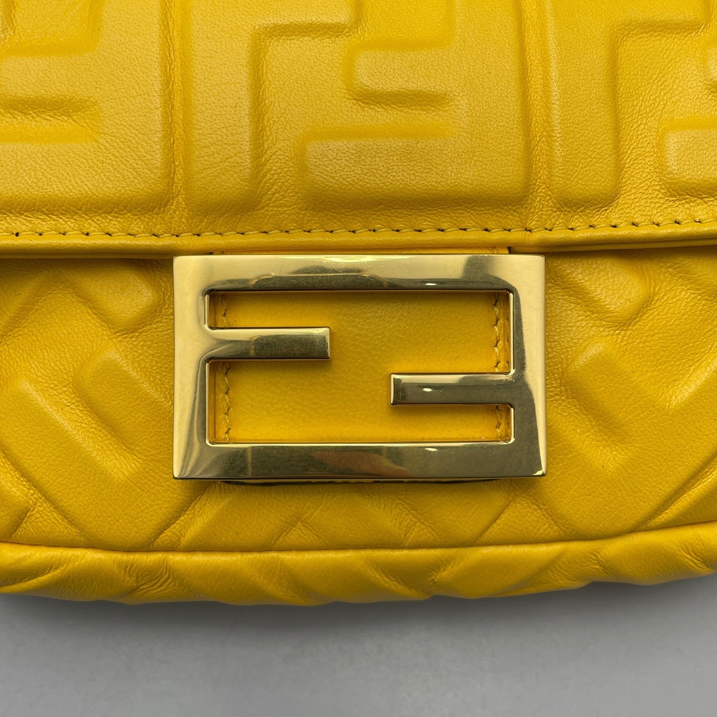 Fendi - Baguette Mini 8BS017 - Leather - Yellow - (mini)