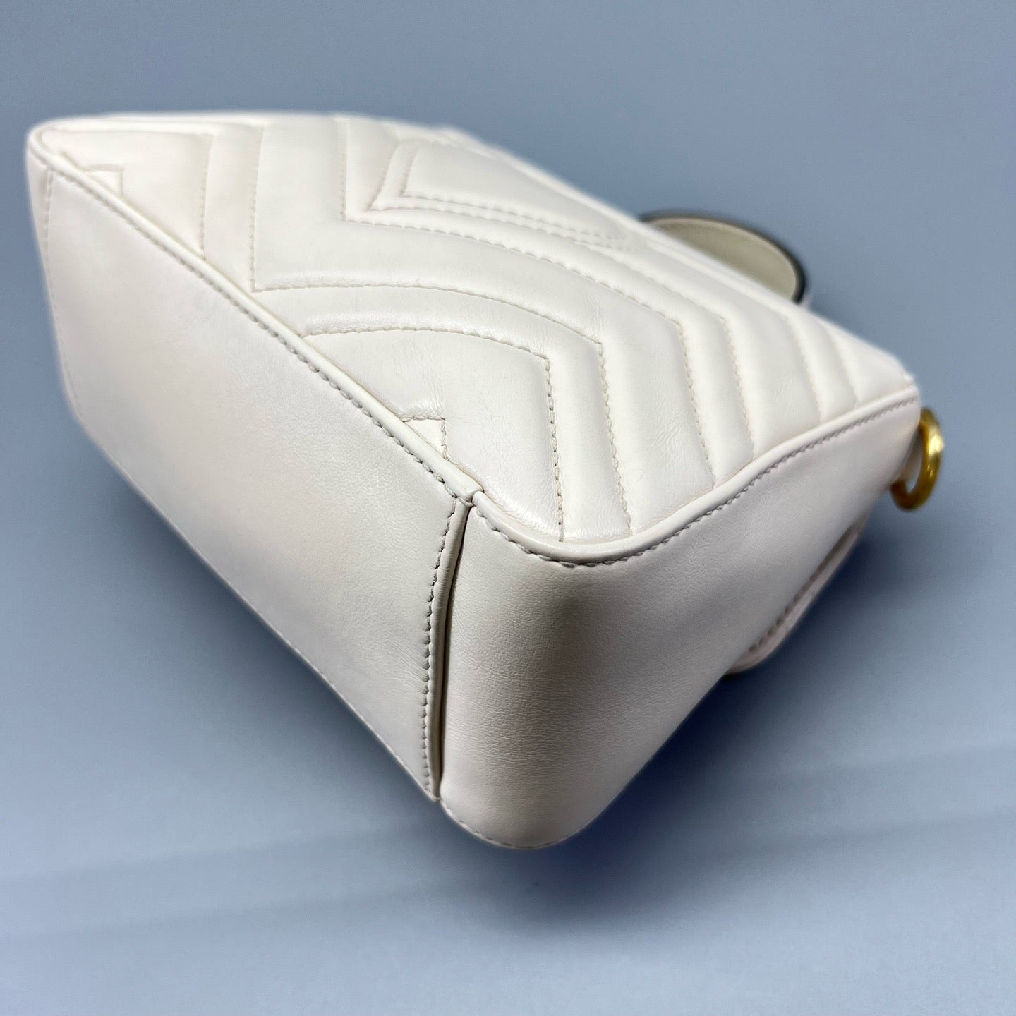 Gucci - GG Marmont Mini Top Handle Messenger Bag - Matelassé leather - Off-White with Gold-Tone Hardware - (mini)