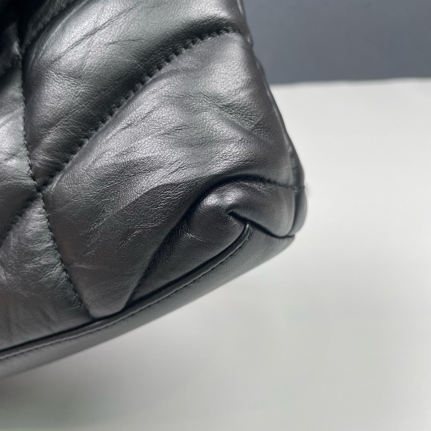 Saint Laurent - Loulou Puffer Mini - Leather - Black - (mini)