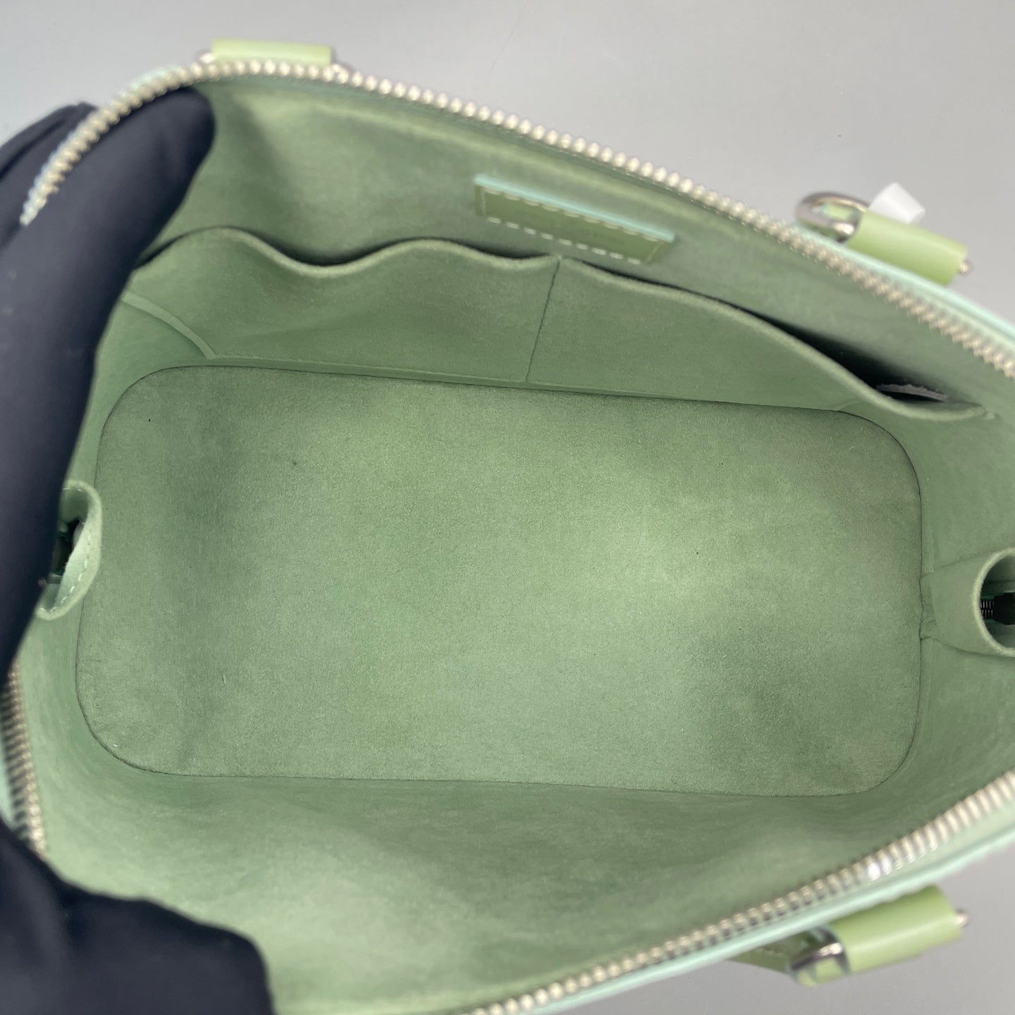 Louis Vuitton - Alma PM - Epi leather - Mint Green - (Medium)