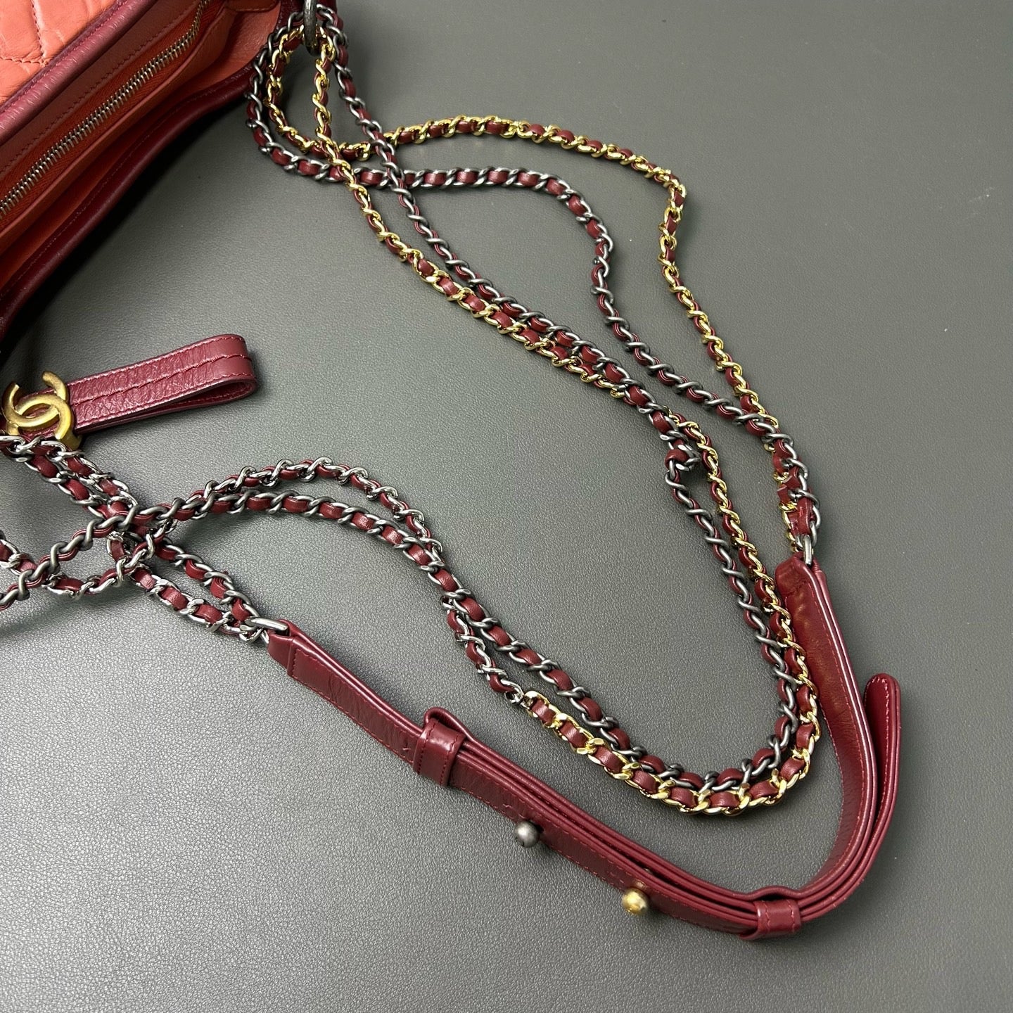 Chanel - Gabrielle Hobo Bag - Aged calfskin leather - Dusty Rose Pink and Burgundy with Mixed-Tone Hardware - (Small)