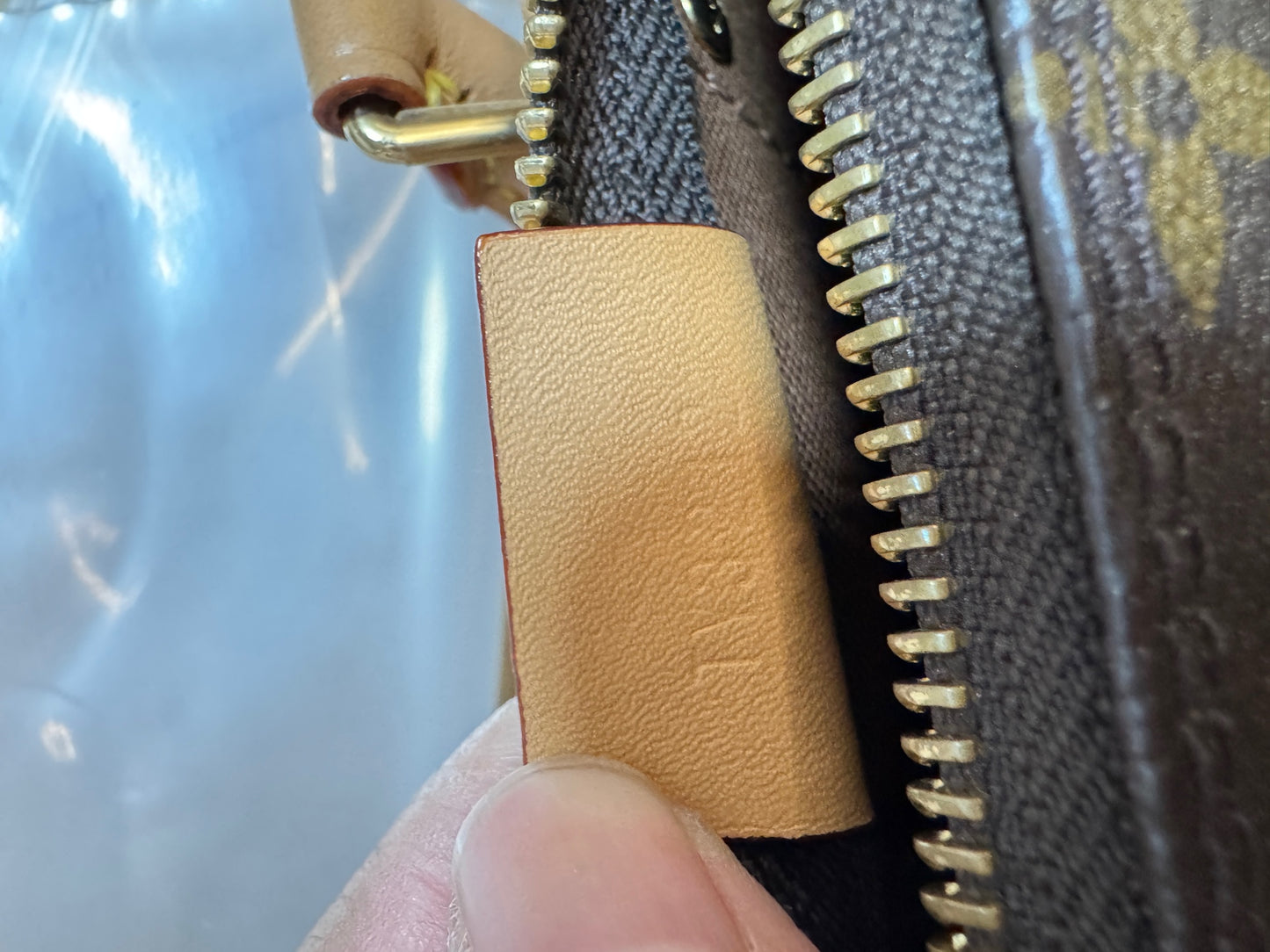Louis Vuitton - Speedy Nano - Monogram coated canvas with natural Vachetta leather trim and handles - Brown - (mini)
