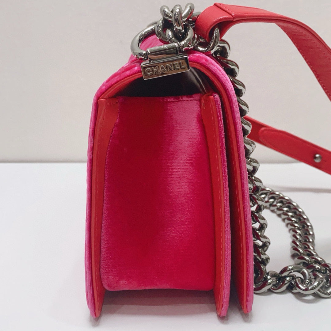 Chanel - Le Boy - Velvet - Pink - (Medium)