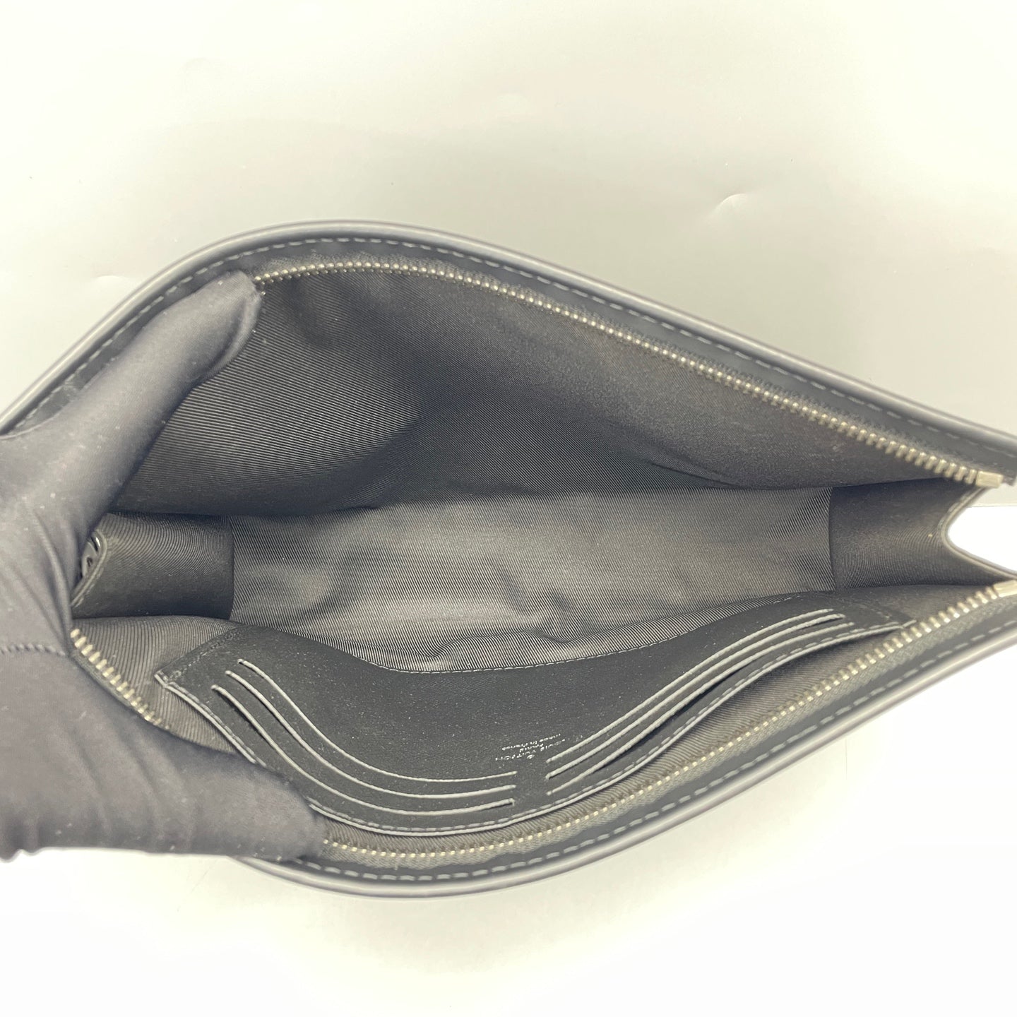 Louis Vuitton - Toiletry Pouch - Monogram Eclipse coated canvas - Black - (Medium)