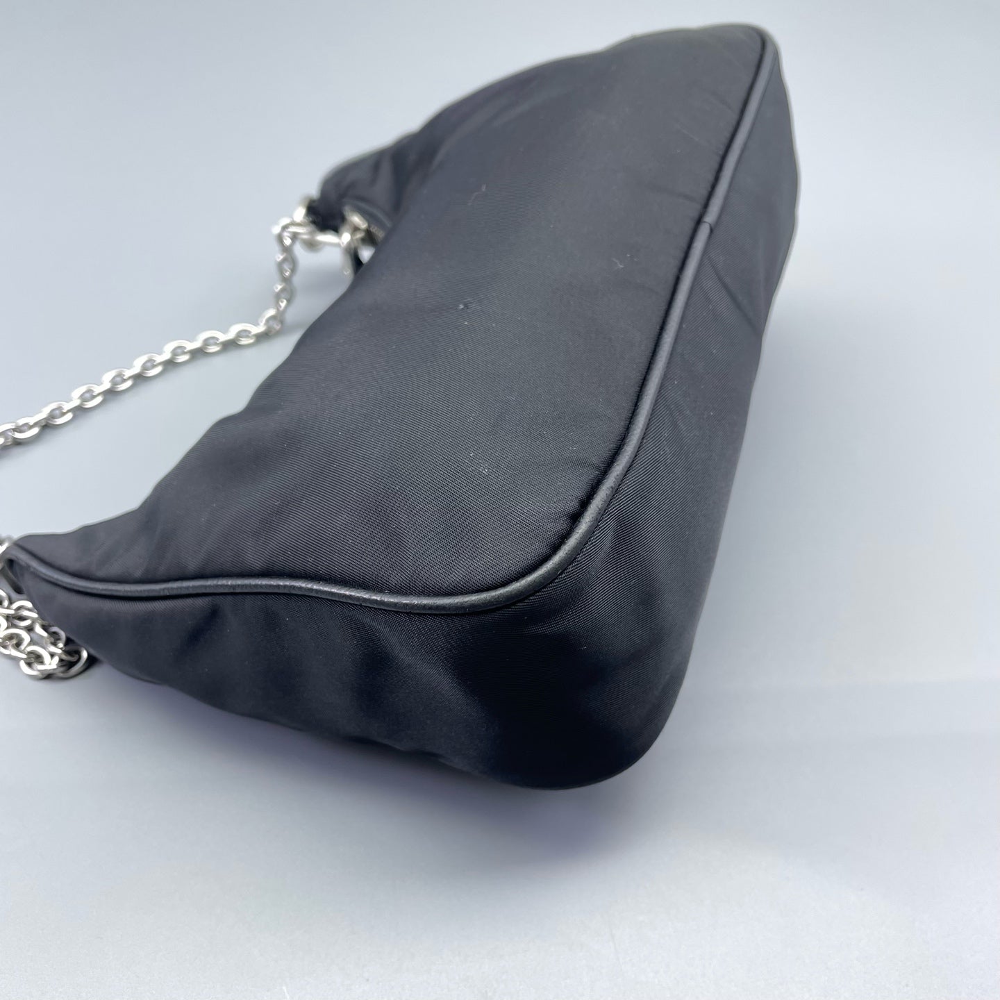 Prada - Re-Edition 2005 Shoulder Bag - Recycled nylon - Black with Silver-tone Hardware - (medium)