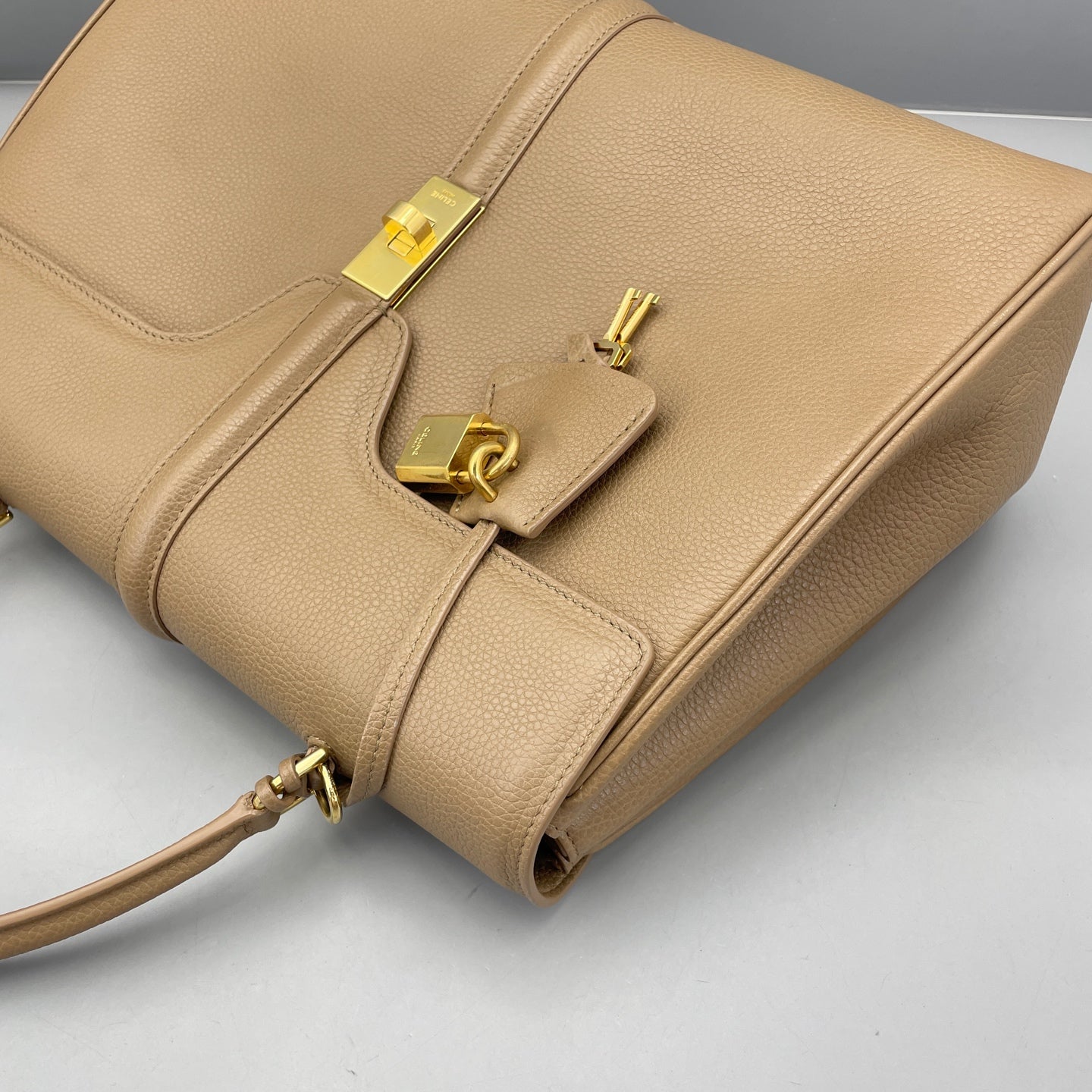 Celine - Soft 16 Handbag - Grained leather - Beige - (medium)