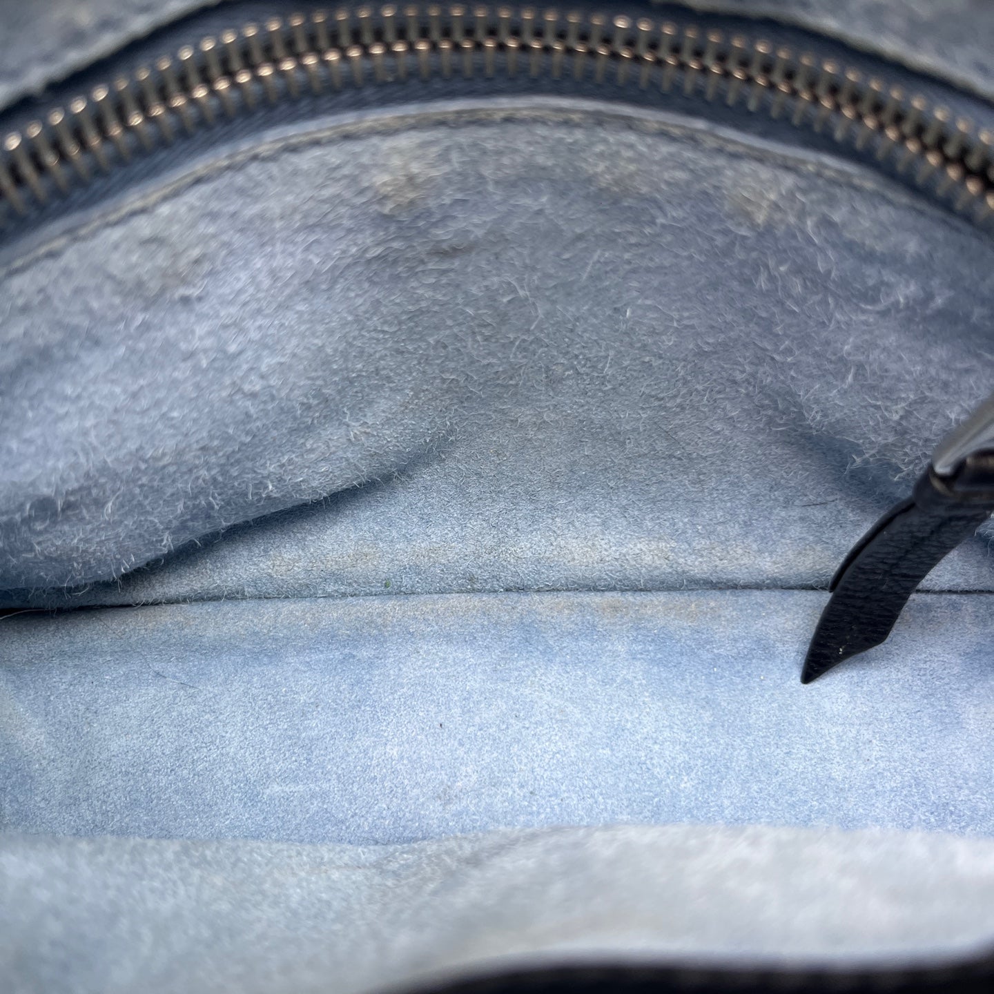 Prada - Etiquette Studded Messenger Bag - Leather - Black - (Mini)