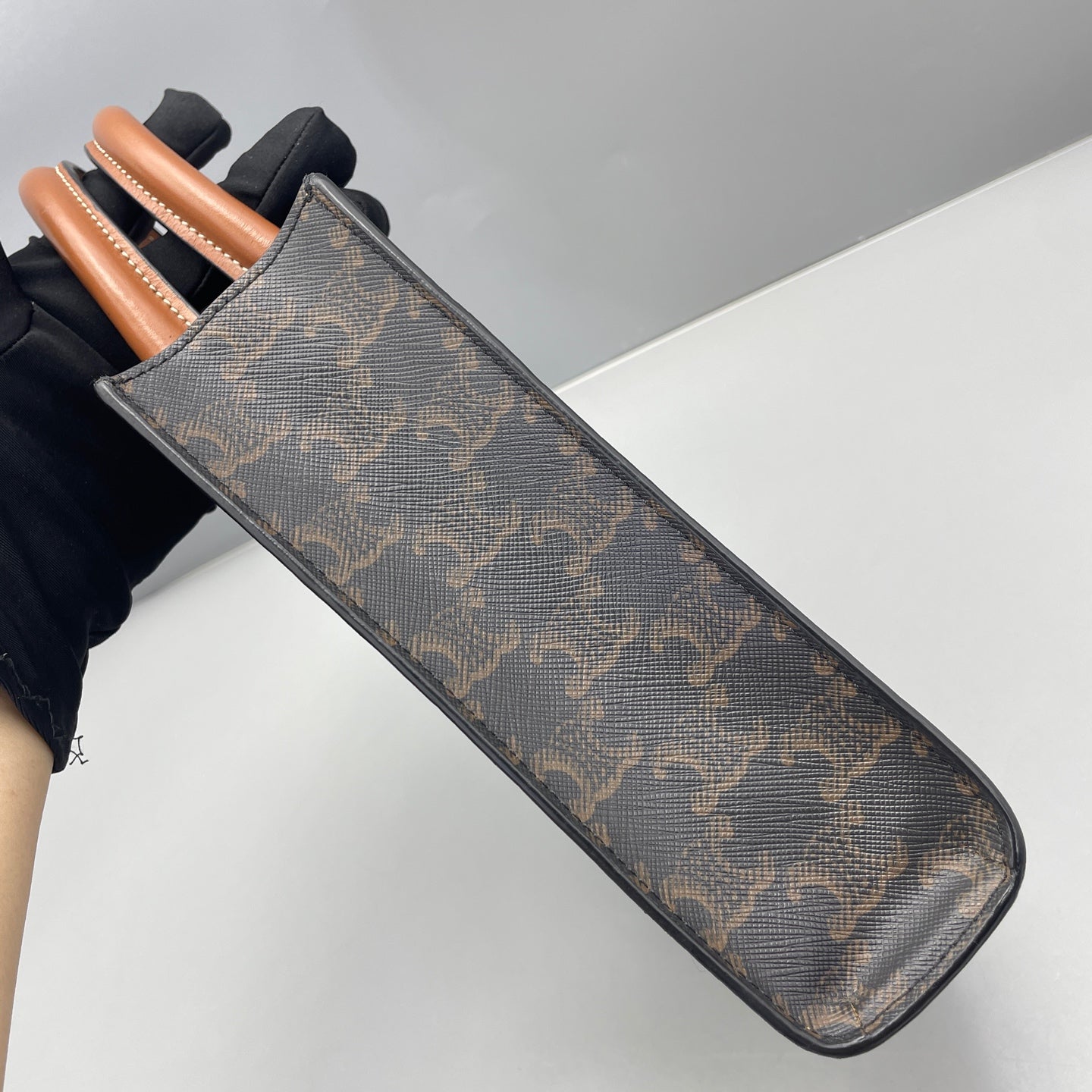 Celine - Mini Vertical Cabas Triomphe - Triomphe coated canvas with calfskin leather trim and handles - Brown - (mini)