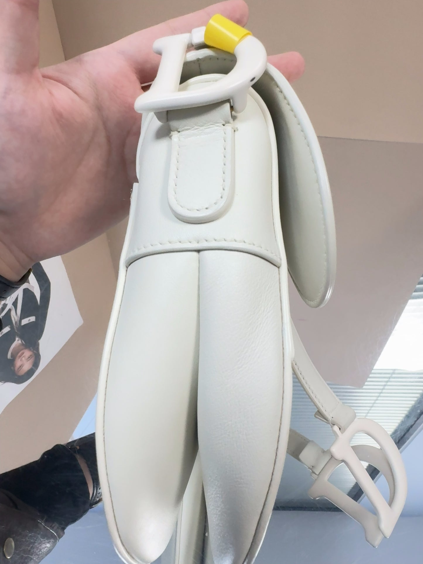 Dior - Saddle Bag - Leather - White - (Medium)