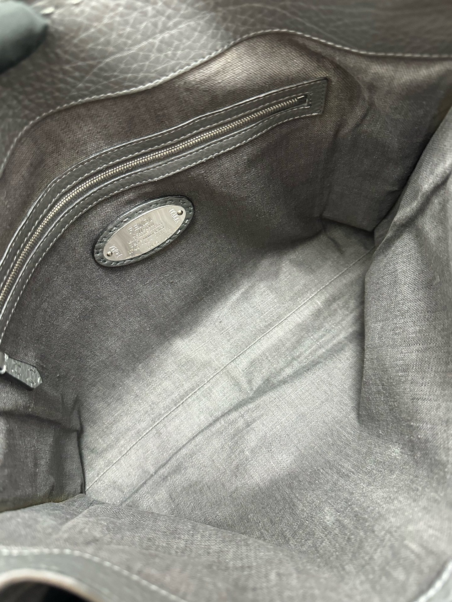 Fendi - Selleria Tote - Pebbled leather - Grey - (Large)