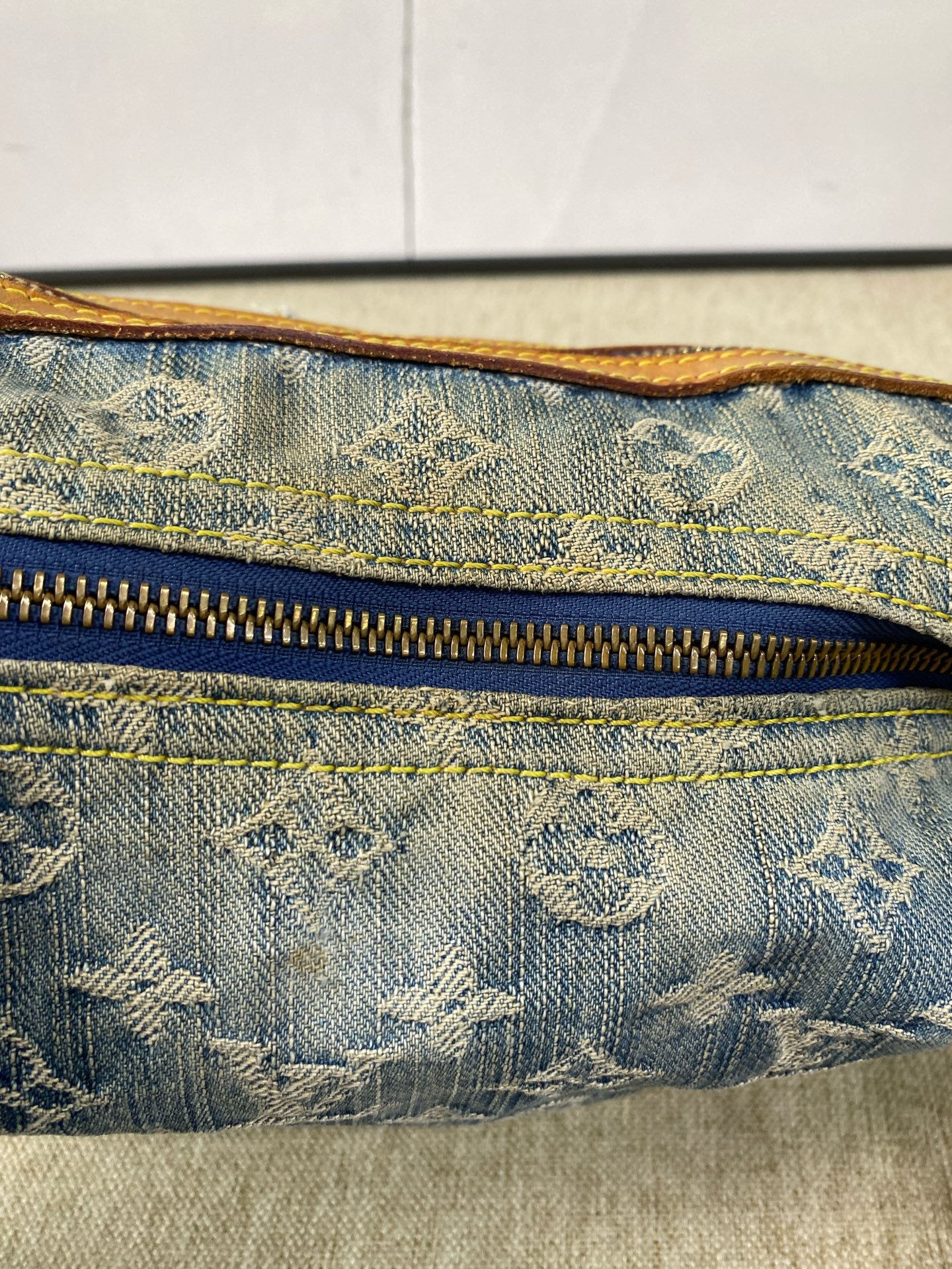Louis Vuitton - Baggy - Monogram Denim with Vachetta leather trim - Blue - (medium)