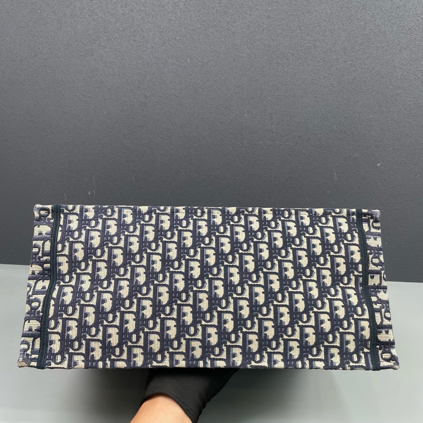 Dior - Book Tote Large - Embroidered Dior Oblique jacquard canvas - Blue - (large)