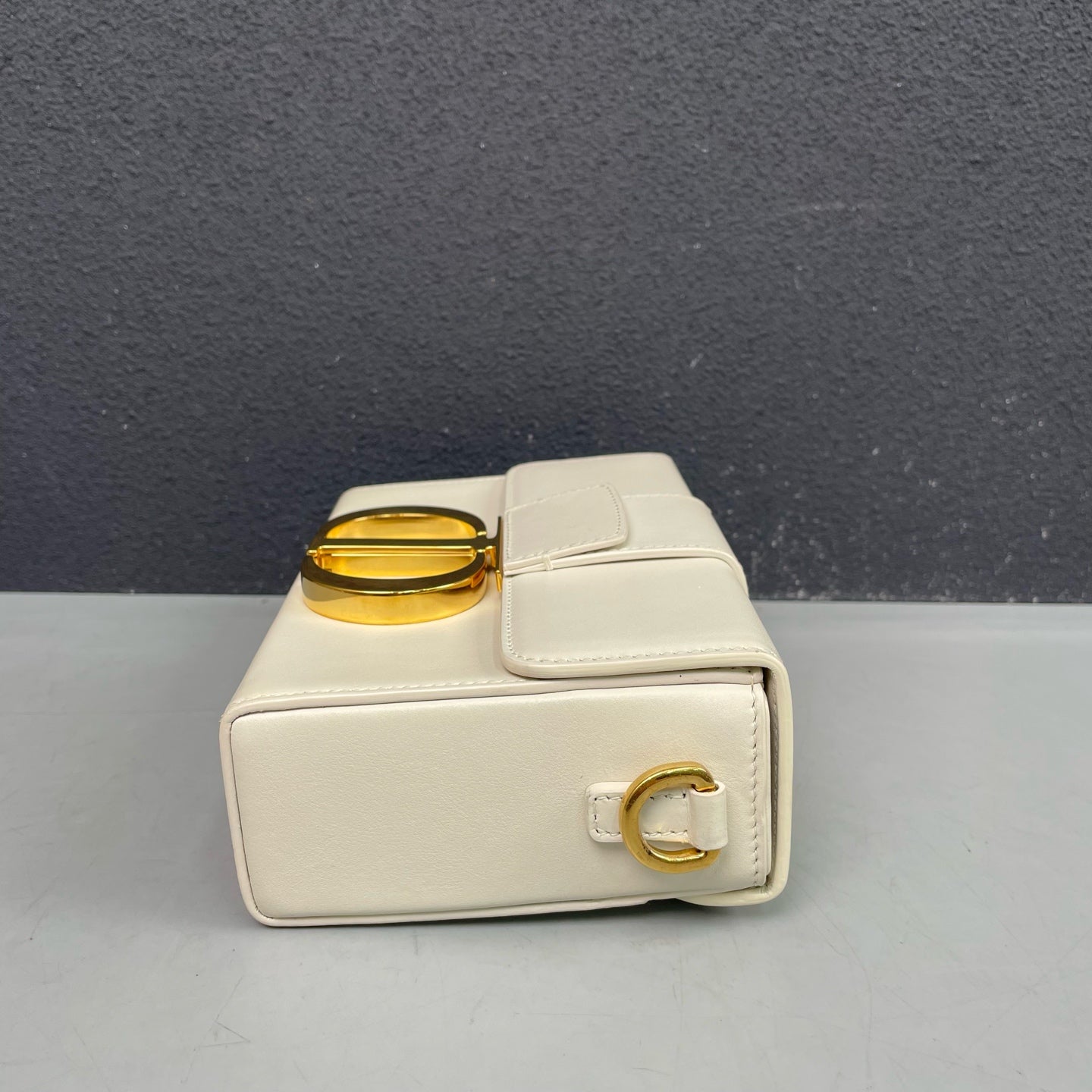 Dior - 30 Montaigne Box Bag - Leather - White - (mini)