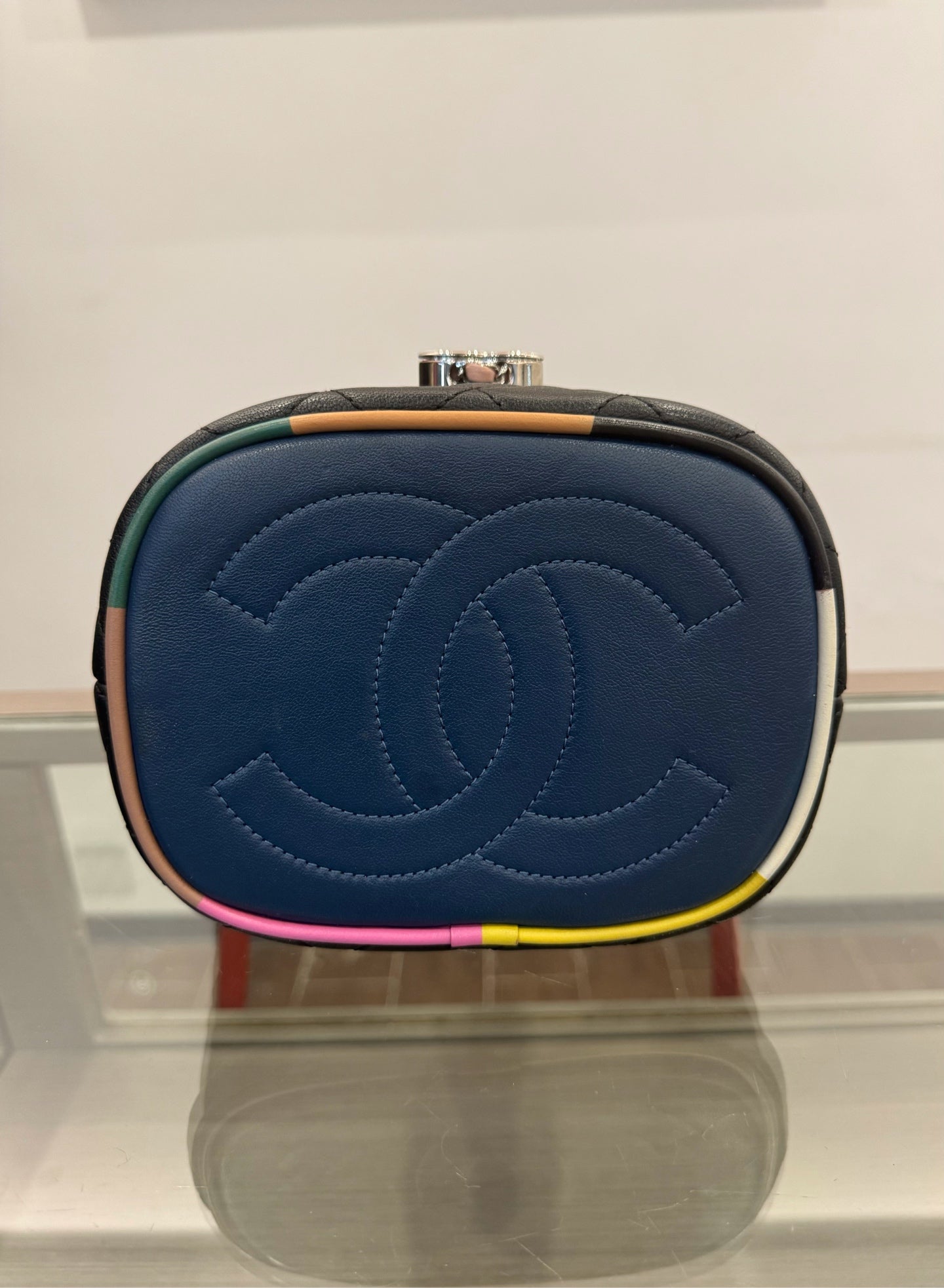 Chanel - Chanel Cuba Color Mini Bucket Bag - Leather - Multicolour - (mini)